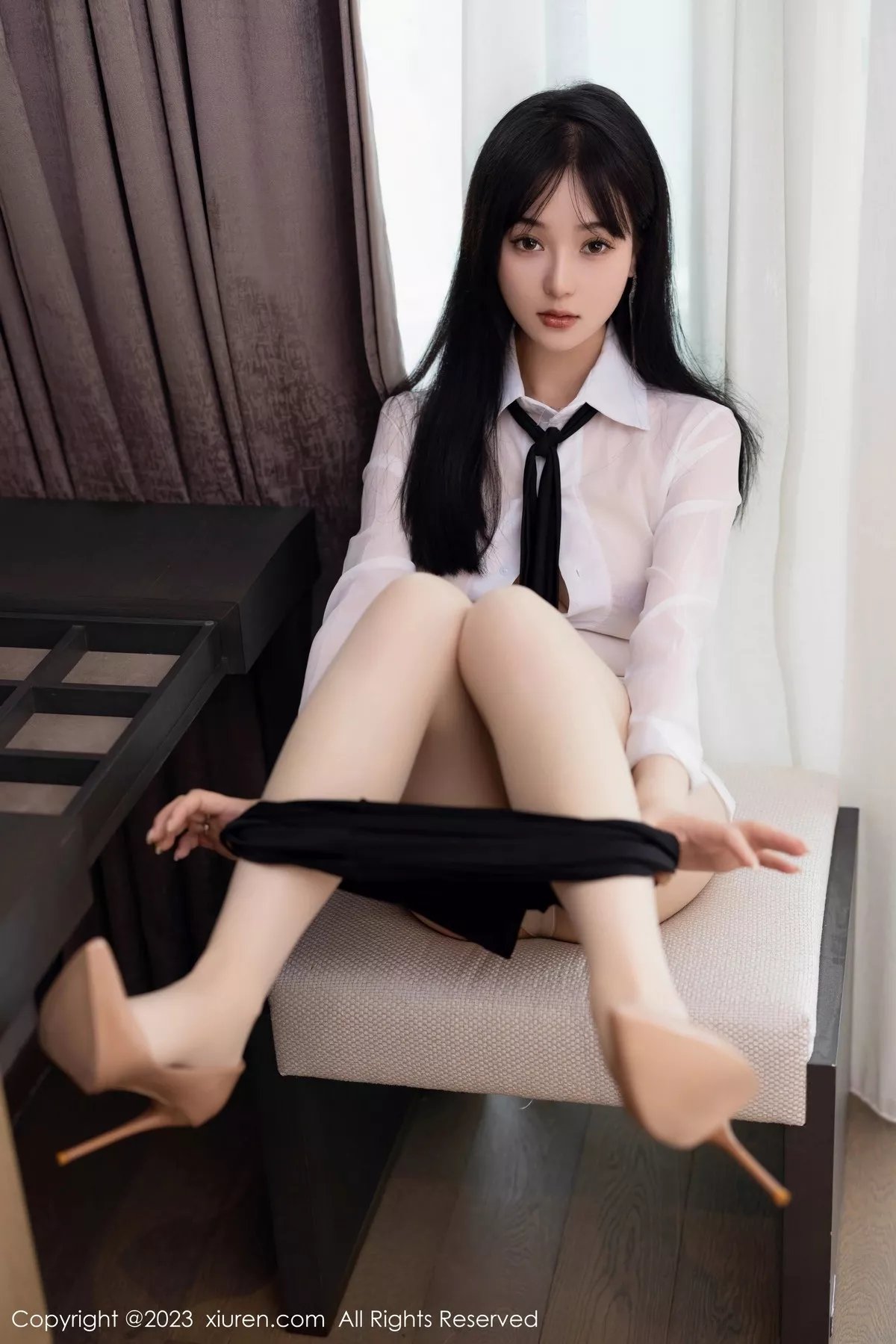 秀人集.com_[XiuRen秀人网]No.6710_新人模特柚琪Rich性感白色轻透衣配黑短裙秀曼妙身姿诱惑写真74P