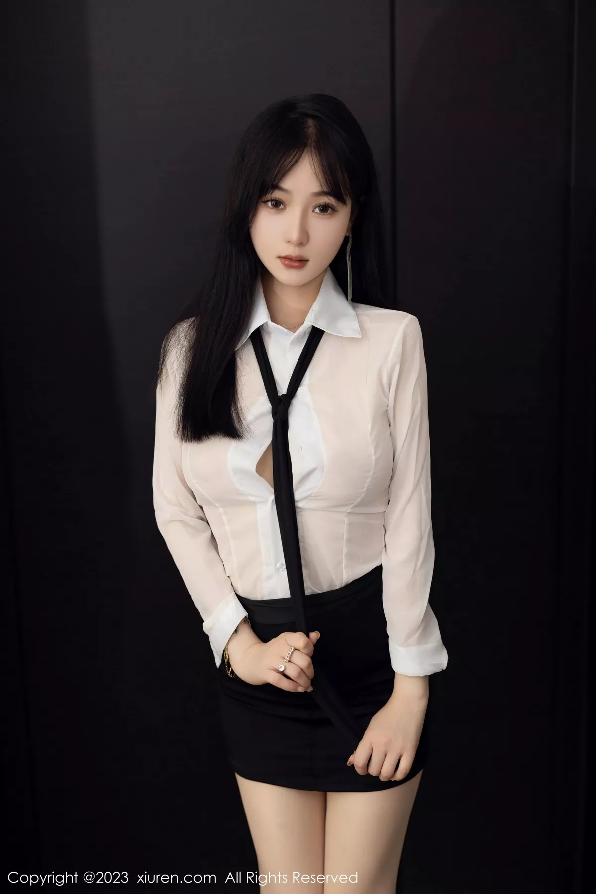 秀人集.com_[XiuRen秀人网]No.6710_新人模特柚琪Rich性感白色轻透衣配黑短裙秀曼妙身姿诱惑写真74P