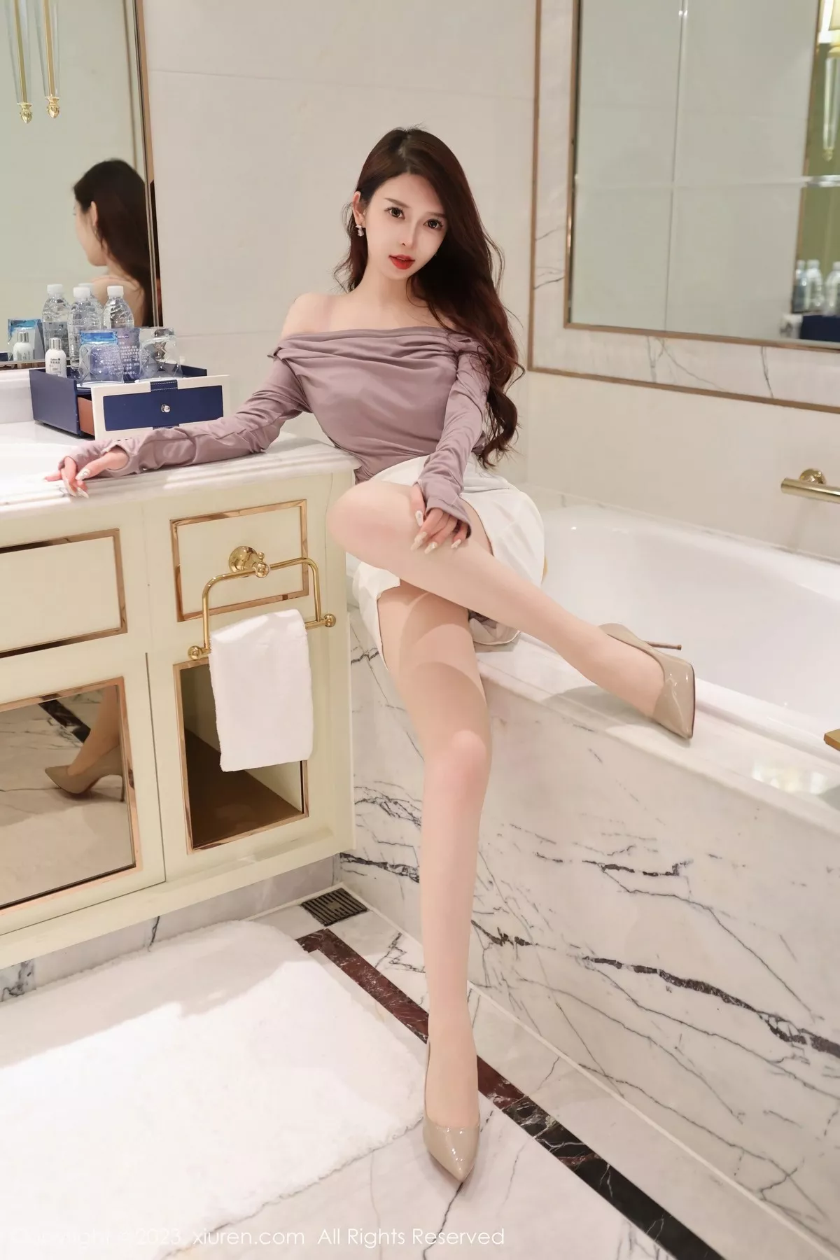 秀人集.com_[XiuRen秀人网]No.6728_模特玉兔miki私房半脱露性感白色内衣配原色丝袜迷人诱惑写真79P