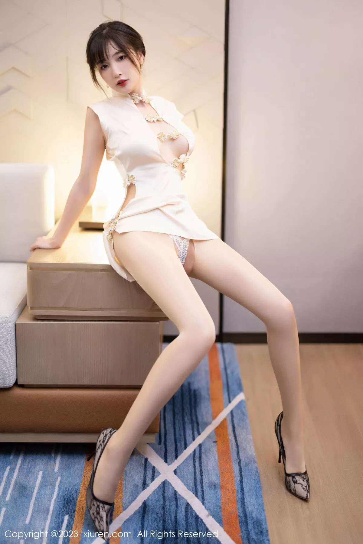 秀人集.com_[XiuRen秀人网]No.6600_模特林星阑性感白色短旗袍配开档肉丝秀曼妙身姿迷人诱惑写真88P