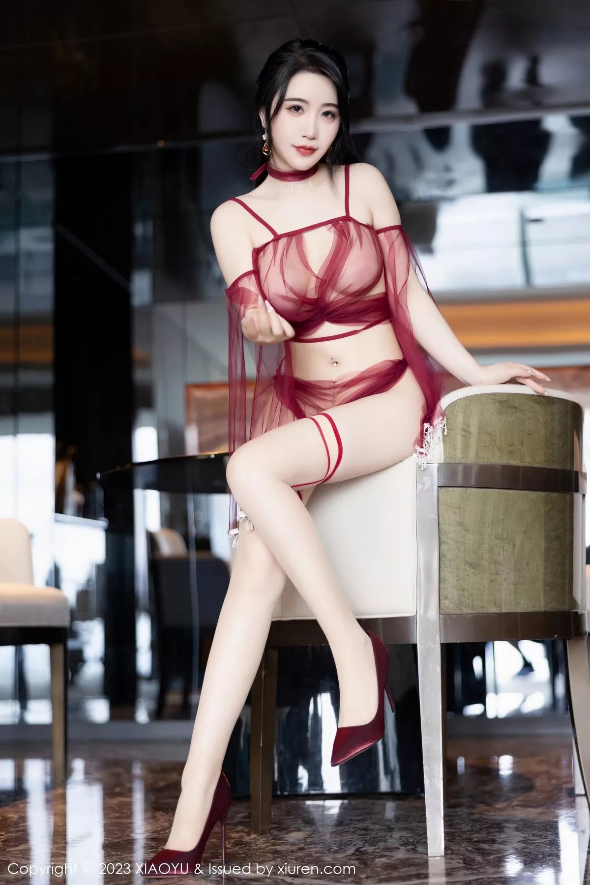 秀人集.com_[XiaoYu画语界]Vol.1010_女神Cherry樱桃酱性感红色飘纱情趣服秀火辣身材极致诱惑写真75P