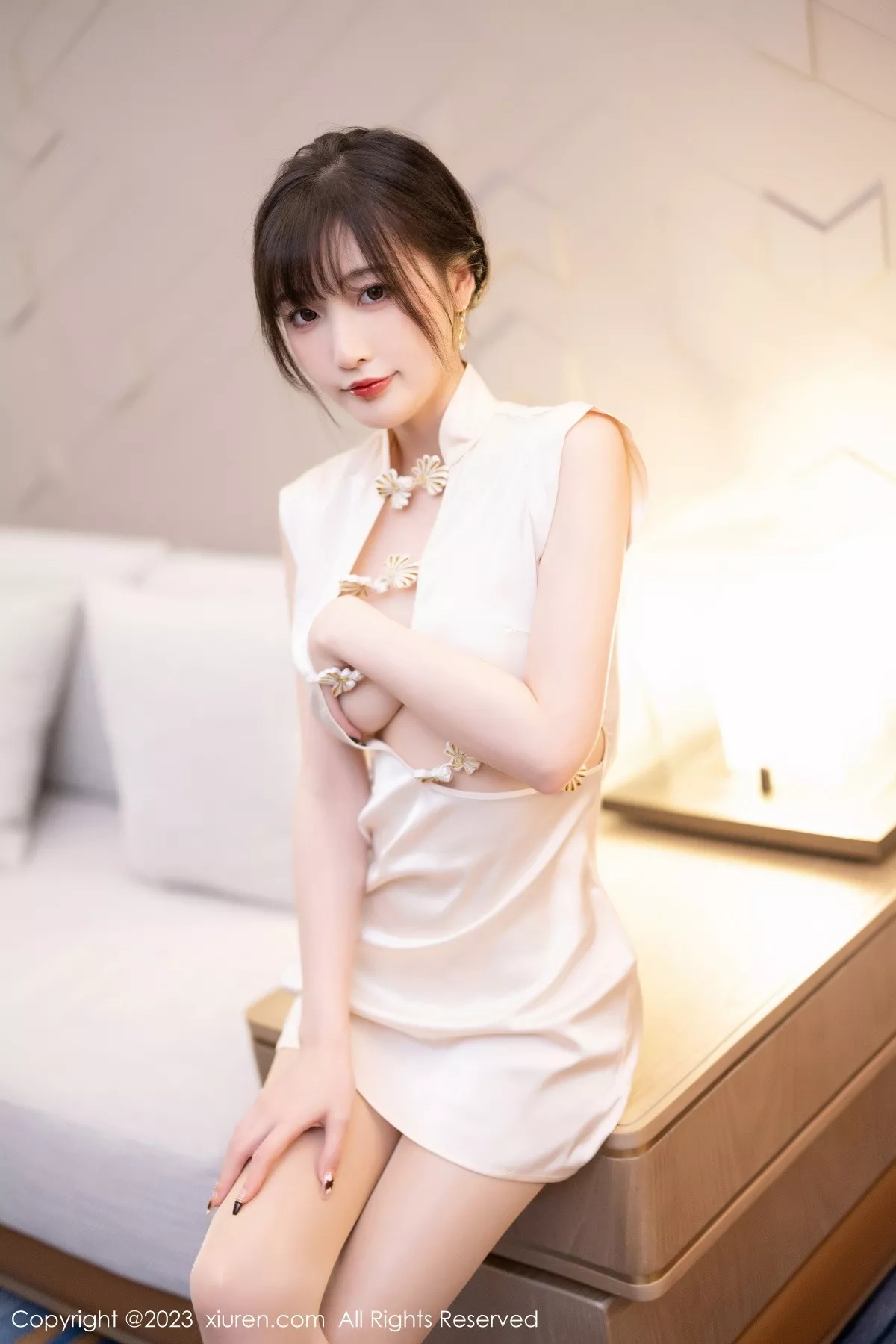 秀人集.com_[XiuRen秀人网]No.6600_模特林星阑性感白色短旗袍配开档肉丝秀曼妙身姿迷人诱惑写真88P