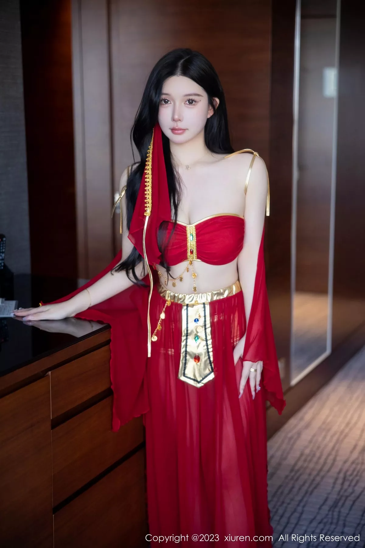 秀人集.com_[XiuRen秀人网]No.6613_模特林珊珊性感红色西域舞娘装扮秀曼妙丰腴身姿迷人诱惑写真84P