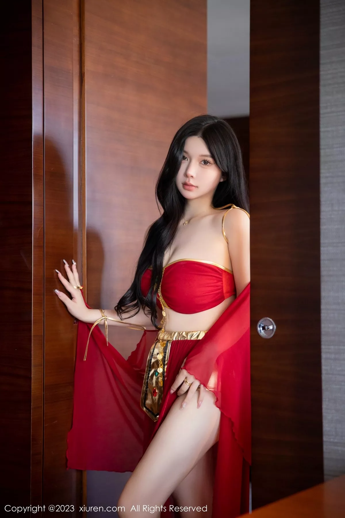 秀人集.com_[XiuRen秀人网]No.6613_模特林珊珊性感红色西域舞娘装扮秀曼妙丰腴身姿迷人诱惑写真84P