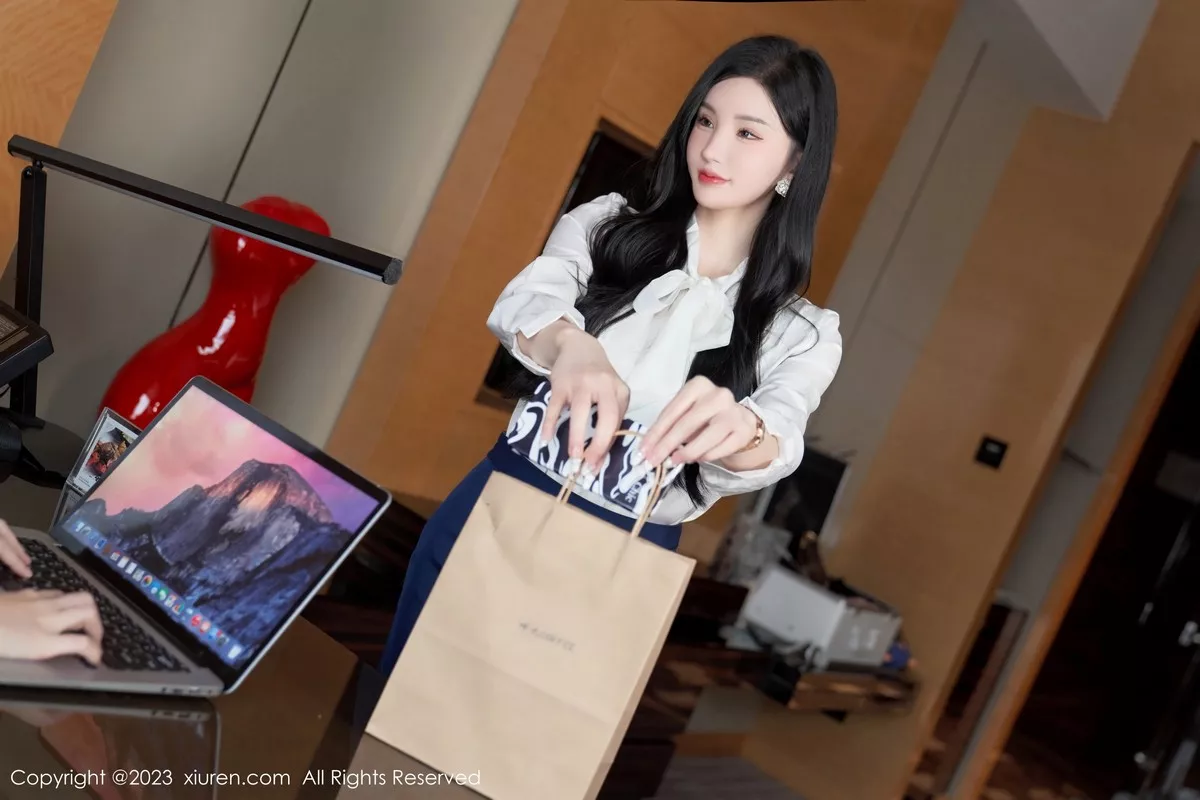 秀人集.com_[XiuRen秀人网]No.6614_女神周于希Sally办公室秘密主题性感内衣配超薄黑丝极致魅惑写真82P