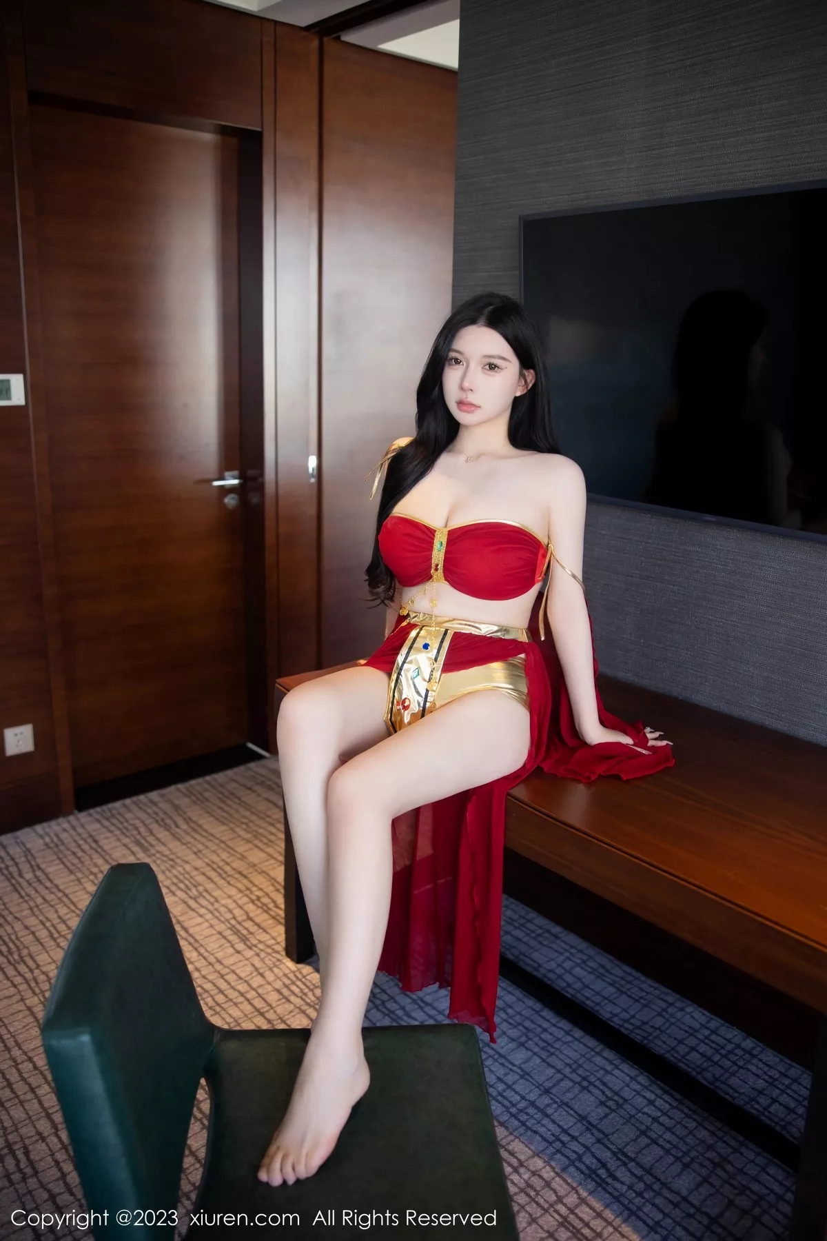 秀人集.com_[XiuRen秀人网]No.6613_模特林珊珊性感红色西域舞娘装扮秀曼妙丰腴身姿迷人诱惑写真84P