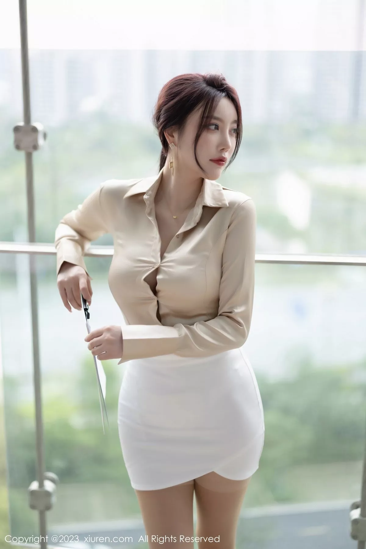 秀人集.com_[XiuRen秀人网]No.6620_女神杨晨晨Yome脱职业装露性感白色蕾丝情趣内衣完美诱惑写真91P