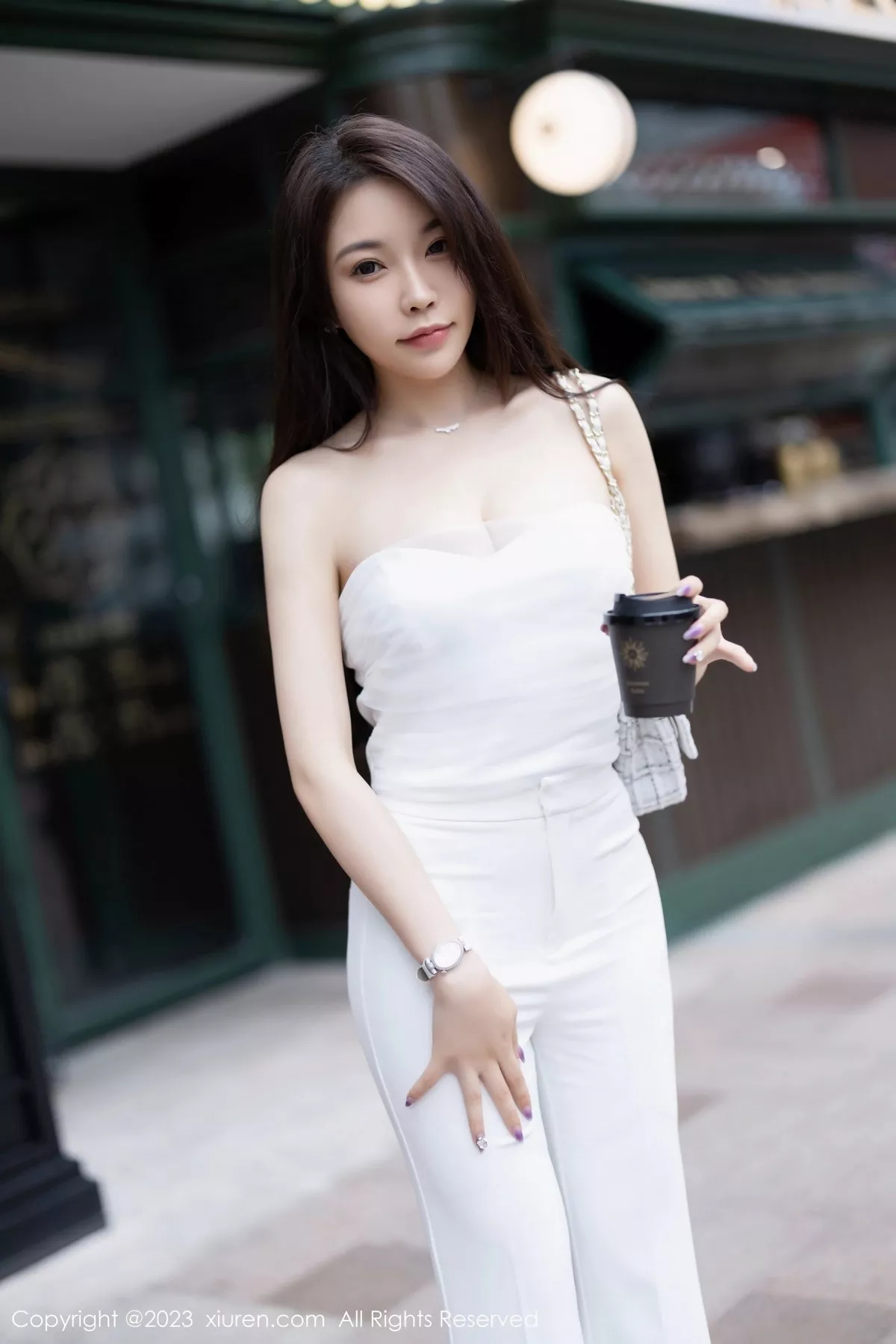 秀人集.com_[XiuRen秀人网]No.6628_女神徐莉芝Booty脱白色套装露白丝吊袜秀曼妙身姿撩人诱惑写真82P