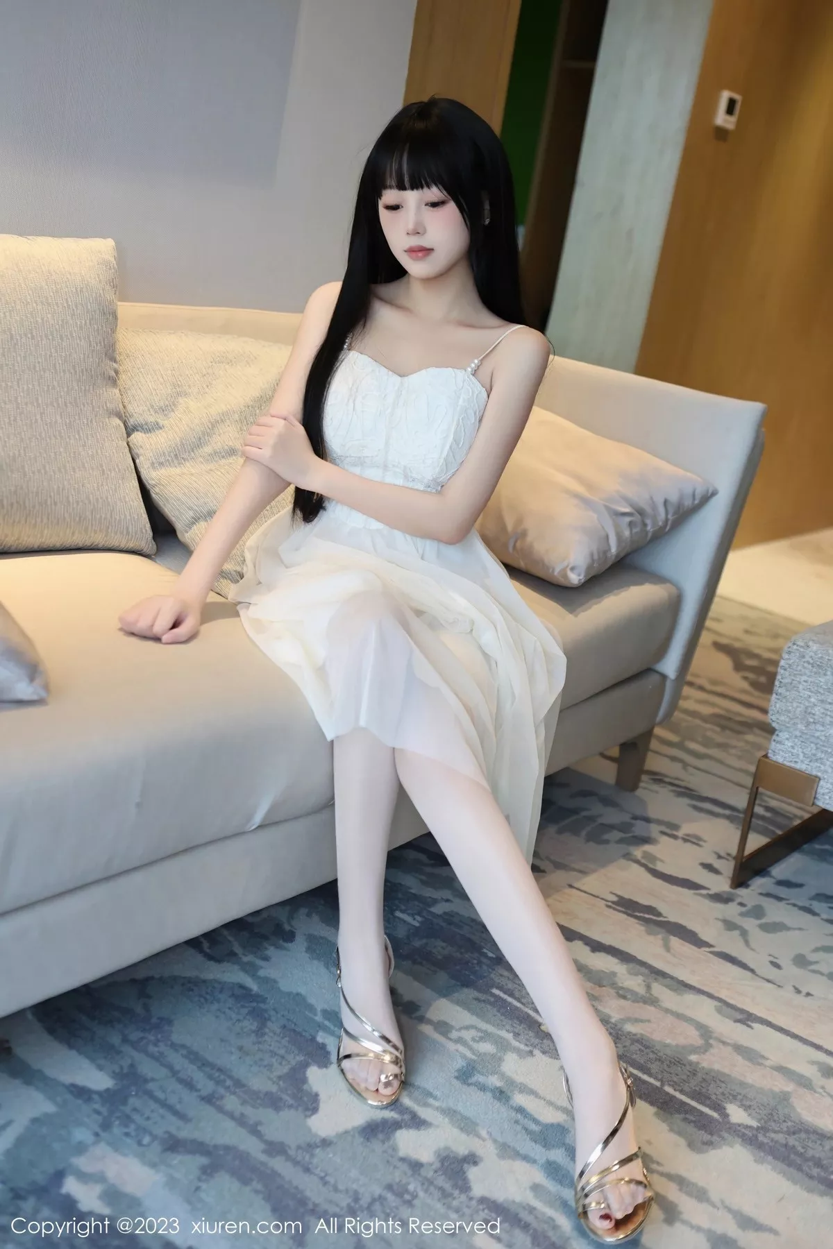 秀人集.com_[XiuRen秀人网]No.6828_模特早川京子脱白色吊带连衣裙露粉色内衣配超薄肉丝诱惑写真79P