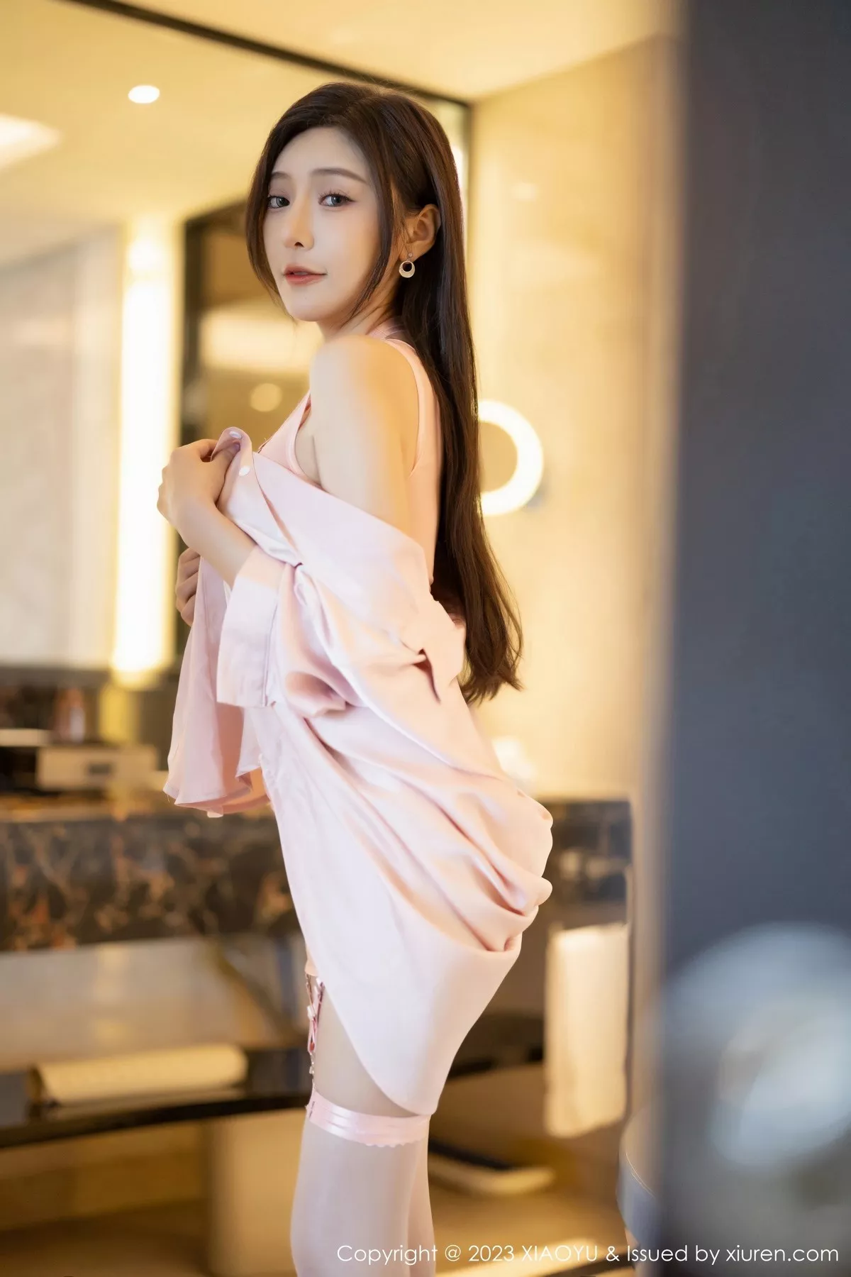 秀人集.com_[XiaoYu画语界]Vol.1040_女神王馨瑶yanni性感粉色情趣服配粉色吊袜秀曼妙身姿诱惑写真85P