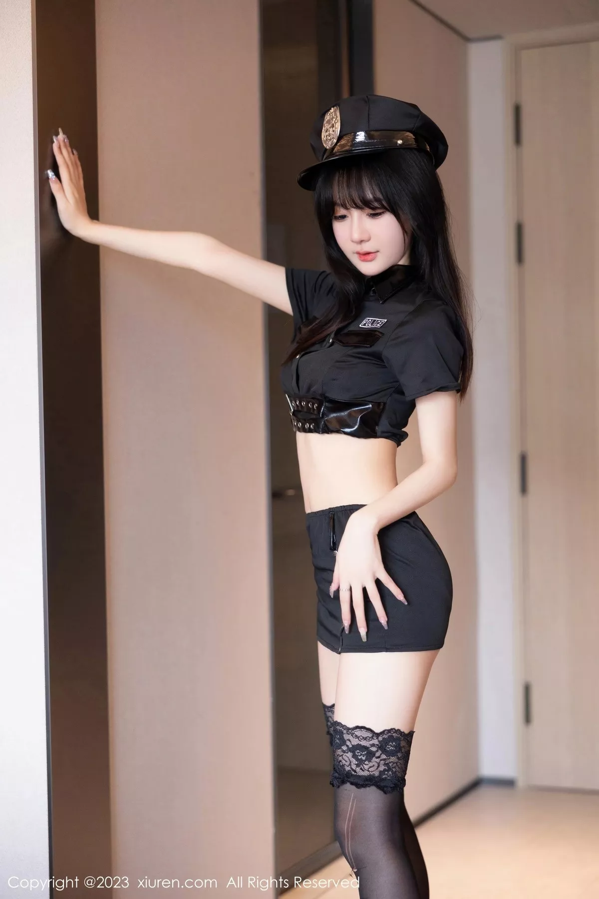 秀人集.com_[XiuRen秀人网]No.6851_模特幼幼性感情趣警察制服半脱露黑色内衣秀完美身材诱惑写真86P