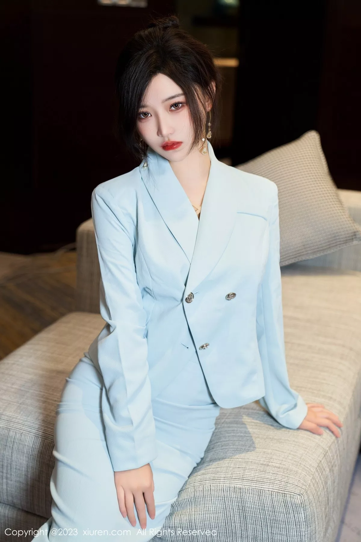 秀人集.com_[XiuRen秀人网]No.6857_模特妙可可Cheese脱淡蓝色OL服饰露浅色轻透内衣完美诱惑写真57P