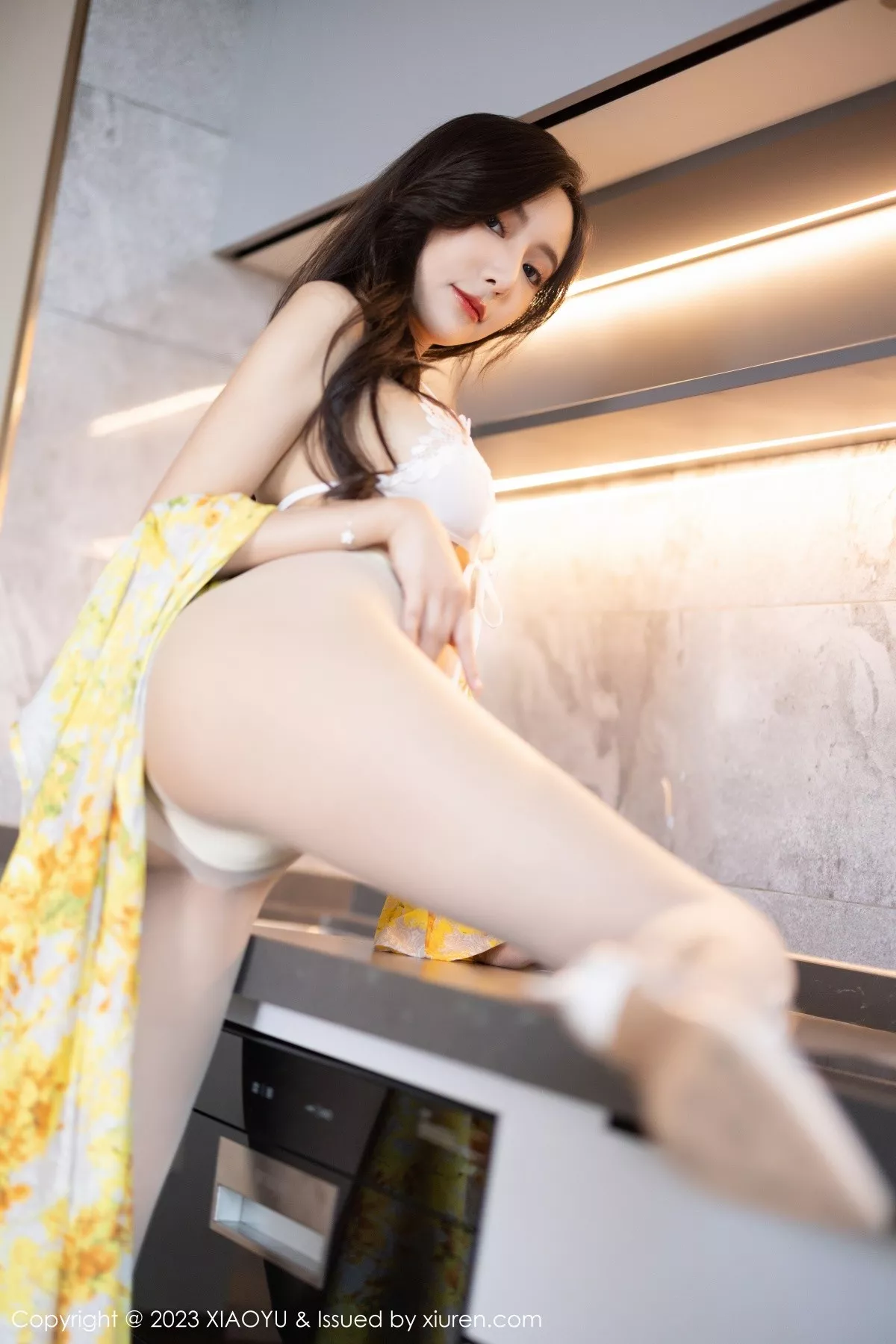 秀人集.com_[XiaoYu画语界]Vol.1043_女神王馨瑶yanni脱连衣长裙露白色蕾丝内衣秀曼妙身姿诱惑写真90P