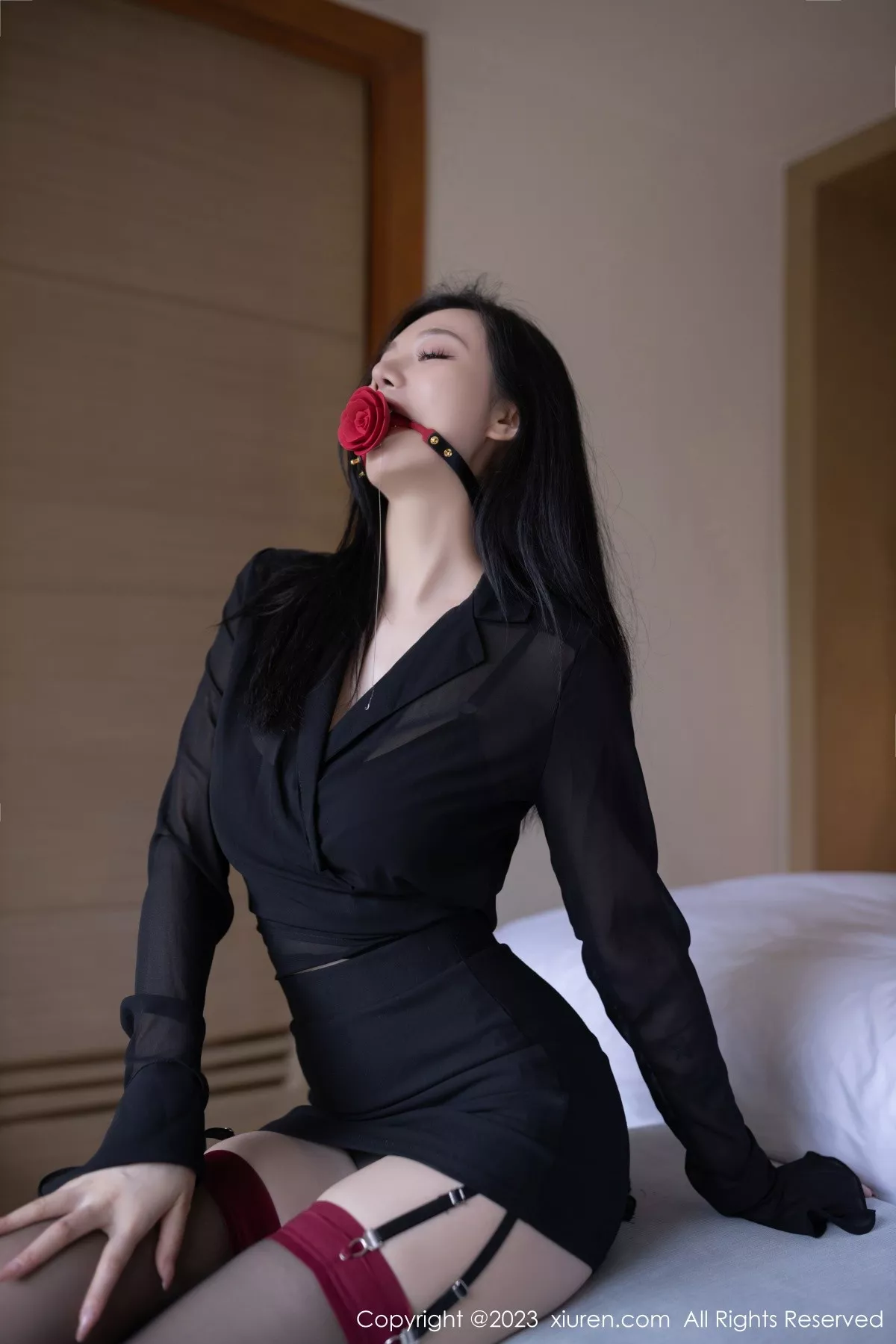 秀人集.com_[XiuRen秀人网]No.6867_模特安然anran私房性感黑色内衣配黑丝吊袜秀曼妙身姿诱惑写真80P