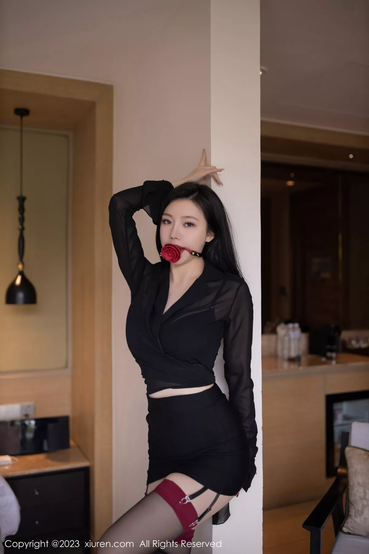 秀人集.com_[XiuRen秀人网]No.6867_模特安然anran私房性感黑色内衣配黑丝吊袜秀曼妙身姿诱惑写真80P