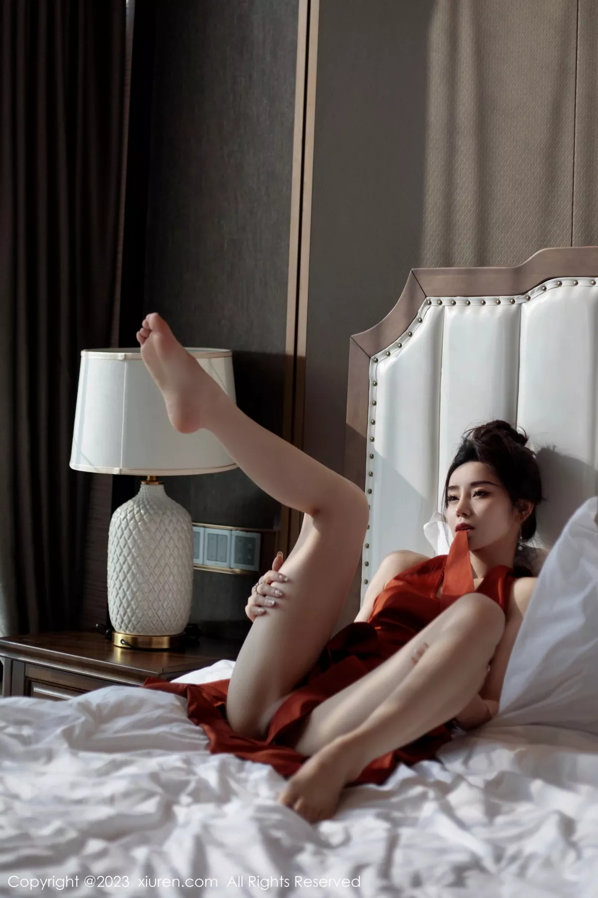 秀人集.com_[XiuRen秀人网]No.6861_新人模特苏曼兮私房性感红色连衣短裙秀曼妙身姿妩媚诱惑写真74P