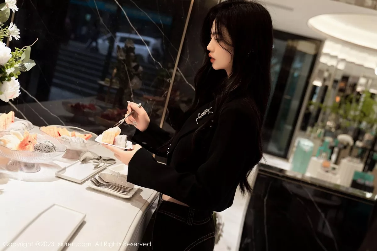 秀人集.com_[XiuRen秀人网]No.6874_模特浅浅Danny性感黑色轻透内衣配超薄肉丝秀丰腴身姿诱惑写真89P