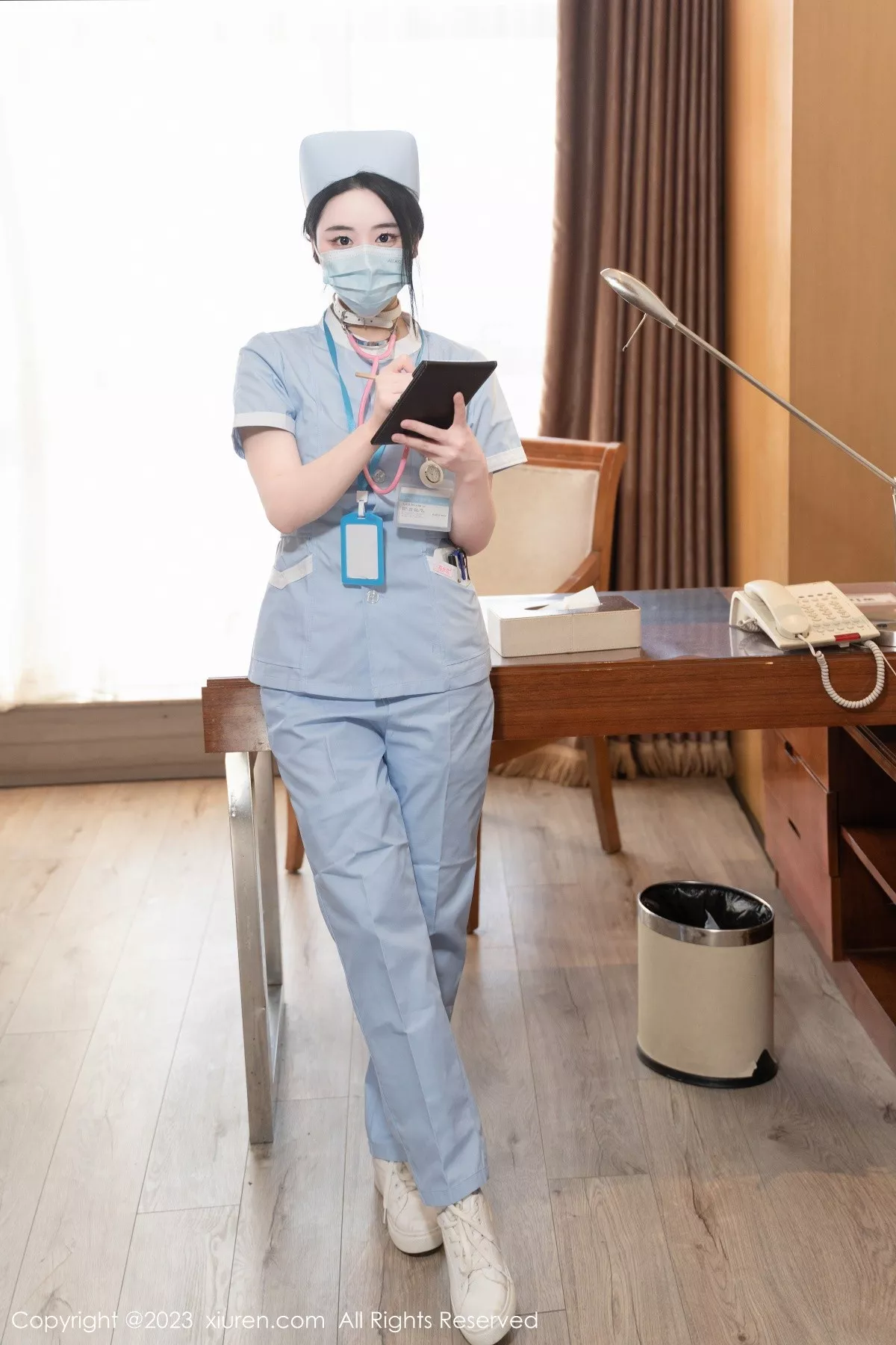 秀人集.com_[XiuRen秀人网]No.6868_模特汐汐爱吃草莓私房脱护士装露性感白色三点式内衣诱惑写真62P