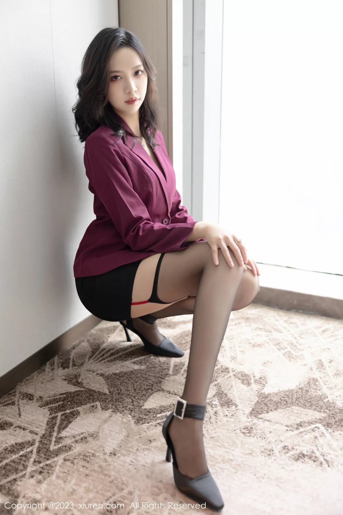 秀人集.com_[XiuRen秀人网]No.6870_模特郑颖姗Bev性感OL装扮+薄透连体黑丝秀惹火身材诱惑写真88P