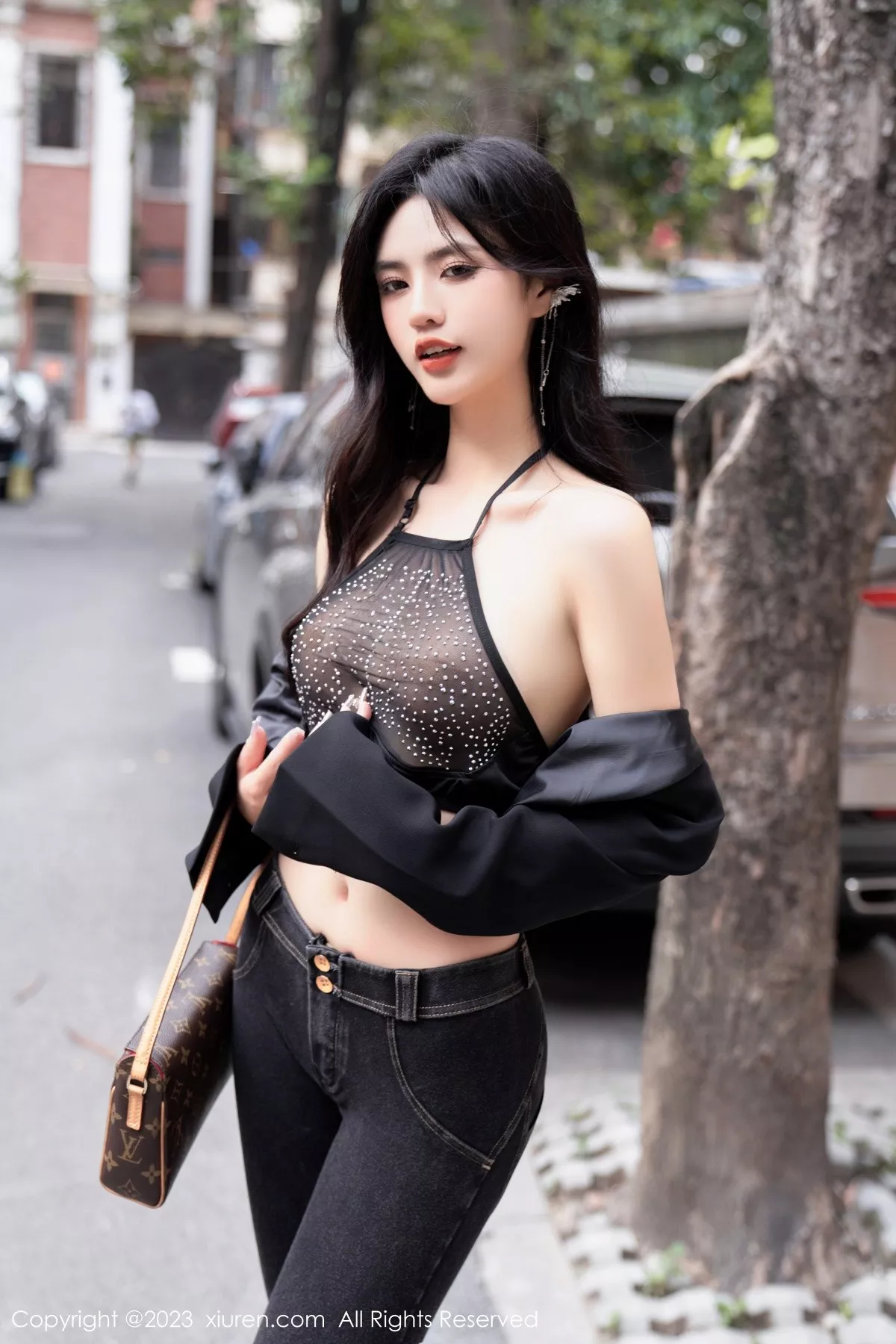 秀人集.com_[XiuRen秀人网]No.6874_模特浅浅Danny性感黑色轻透内衣配超薄肉丝秀丰腴身姿诱惑写真89P