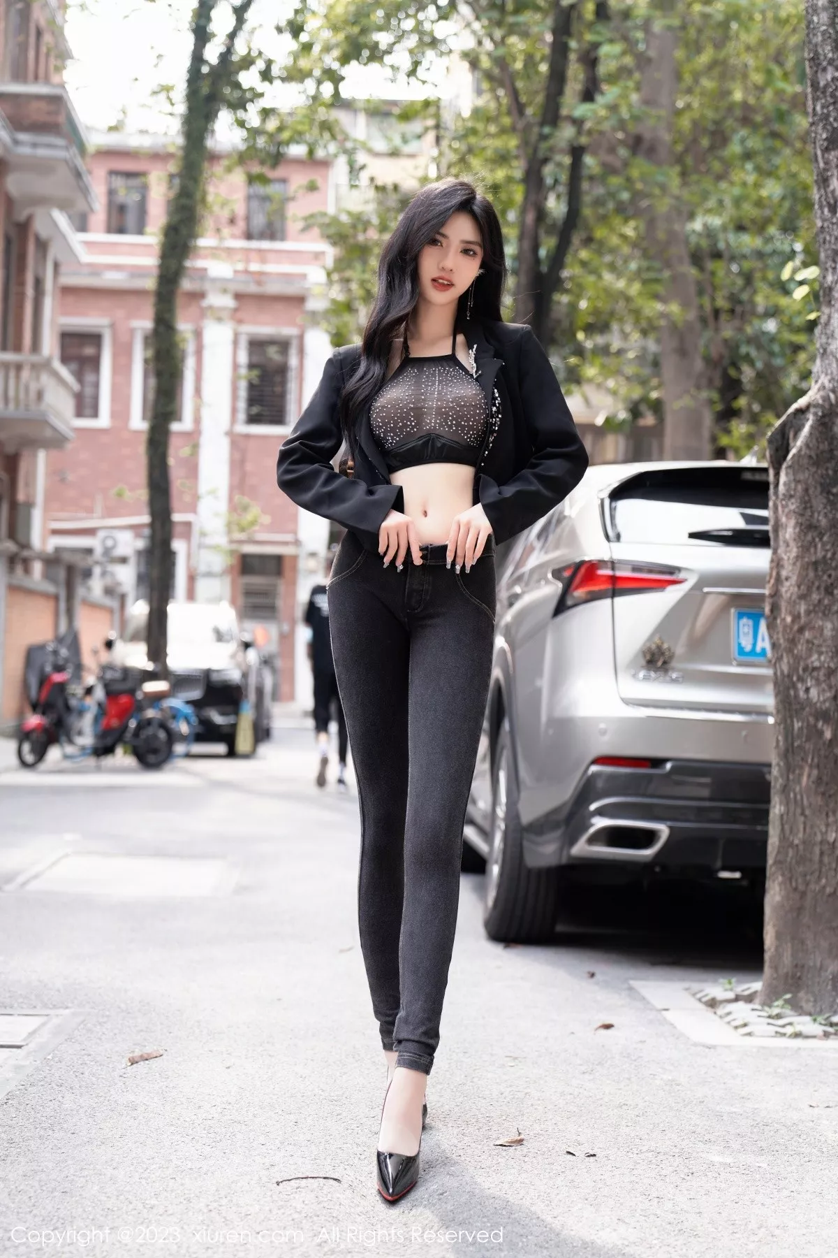 秀人集.com_[XiuRen秀人网]No.6874_模特浅浅Danny性感黑色轻透内衣配超薄肉丝秀丰腴身姿诱惑写真89P