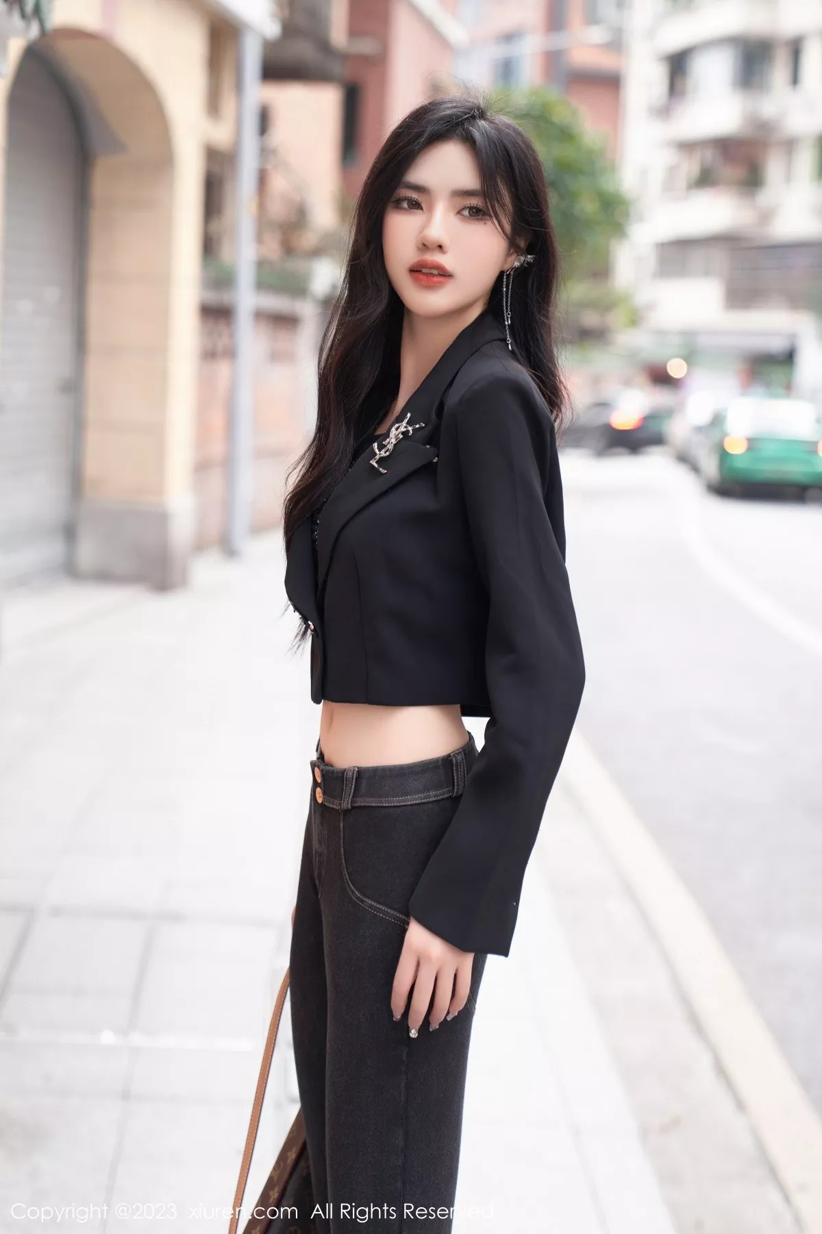 秀人集.com_[XiuRen秀人网]No.6874_模特浅浅Danny性感黑色轻透内衣配超薄肉丝秀丰腴身姿诱惑写真89P