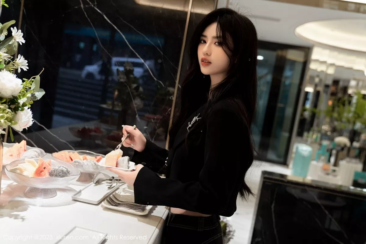 秀人集.com_[XiuRen秀人网]No.6874_模特浅浅Danny性感黑色轻透内衣配超薄肉丝秀丰腴身姿诱惑写真89P