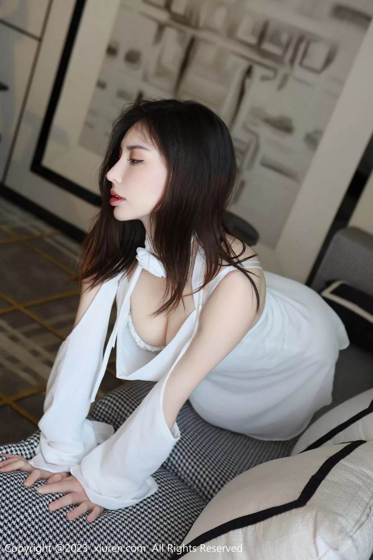 秀人集.com_[XiuRen秀人网]No.6877_模特王曼柔私房浴室性感白色薄透连衣短裙秀曼妙身姿诱惑写真70P