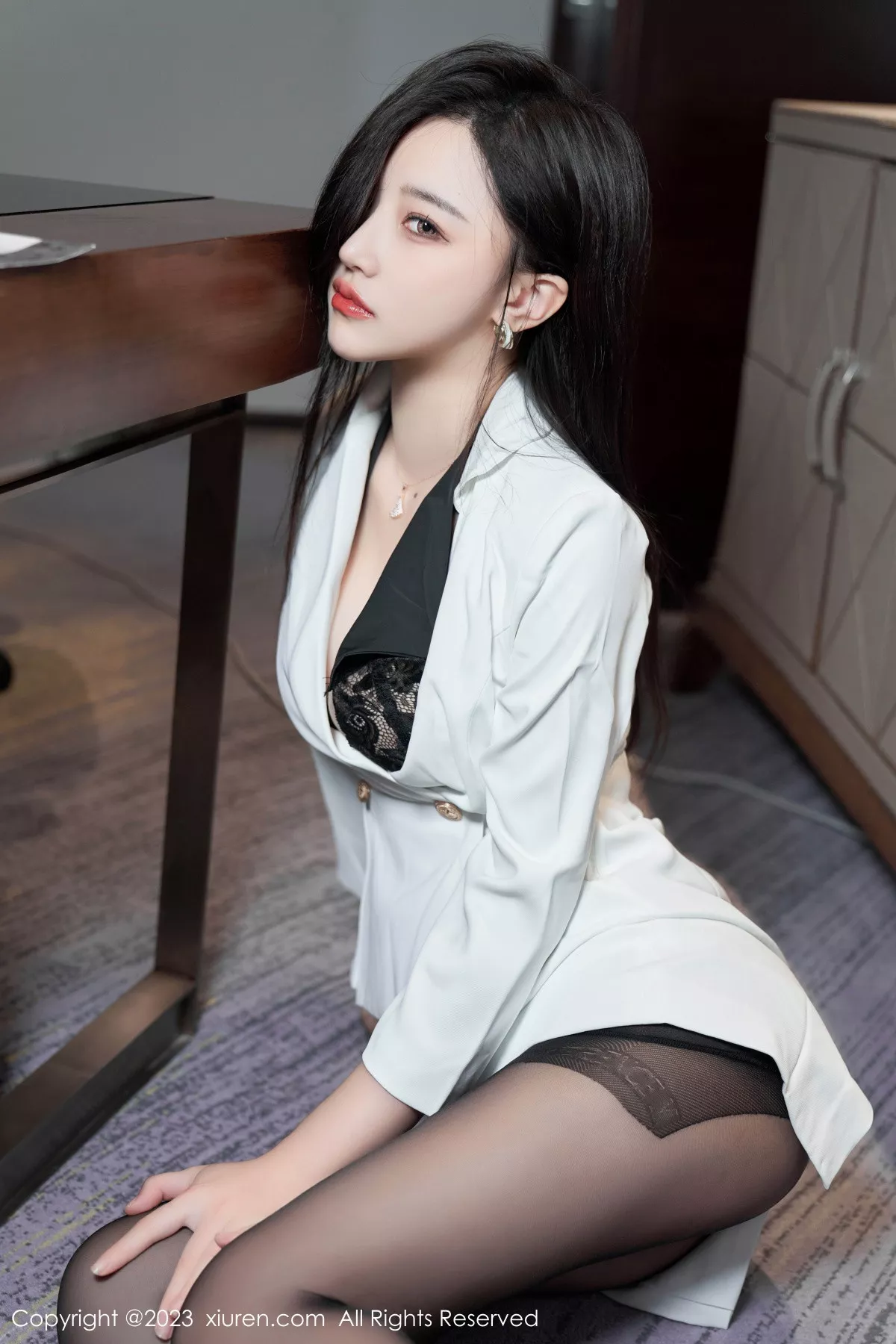 秀人集.com_[XiuRen秀人网]No.6900_模特妙可可Cheese性感黑色蕾丝薄纱服秀完美身材惹火诱惑写真80P