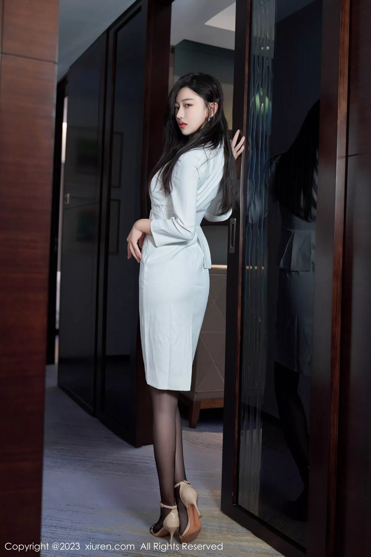 秀人集.com_[XiuRen秀人网]No.6900_模特妙可可Cheese性感黑色蕾丝薄纱服秀完美身材惹火诱惑写真80P