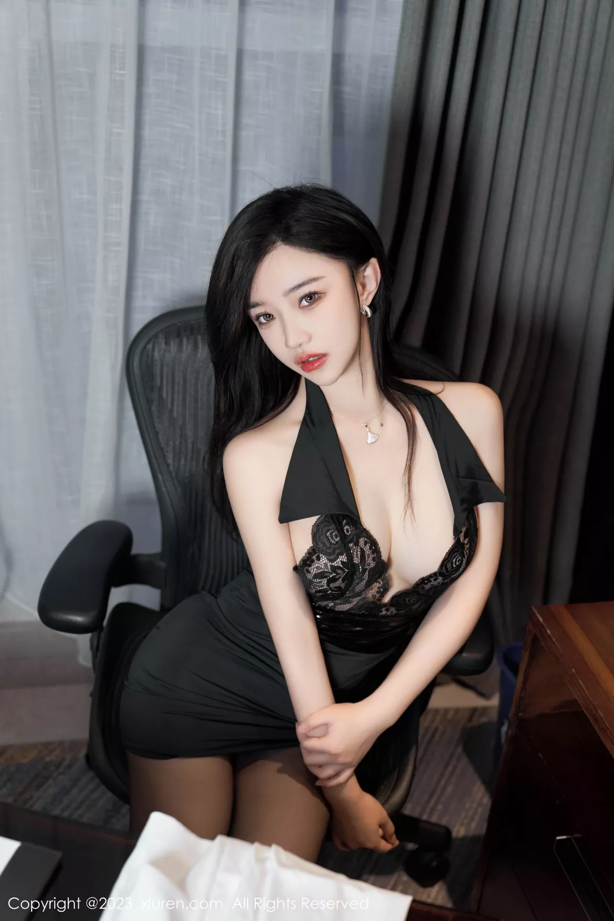 秀人集.com_[XiuRen秀人网]No.6900_模特妙可可Cheese性感黑色蕾丝薄纱服秀完美身材惹火诱惑写真80P