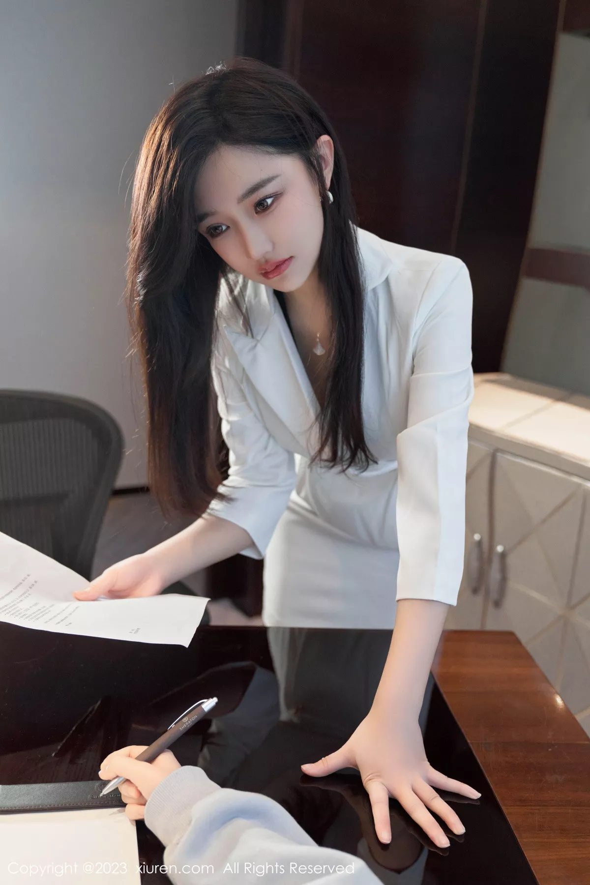 秀人集.com_[XiuRen秀人网]No.6900_模特妙可可Cheese性感黑色蕾丝薄纱服秀完美身材惹火诱惑写真80P