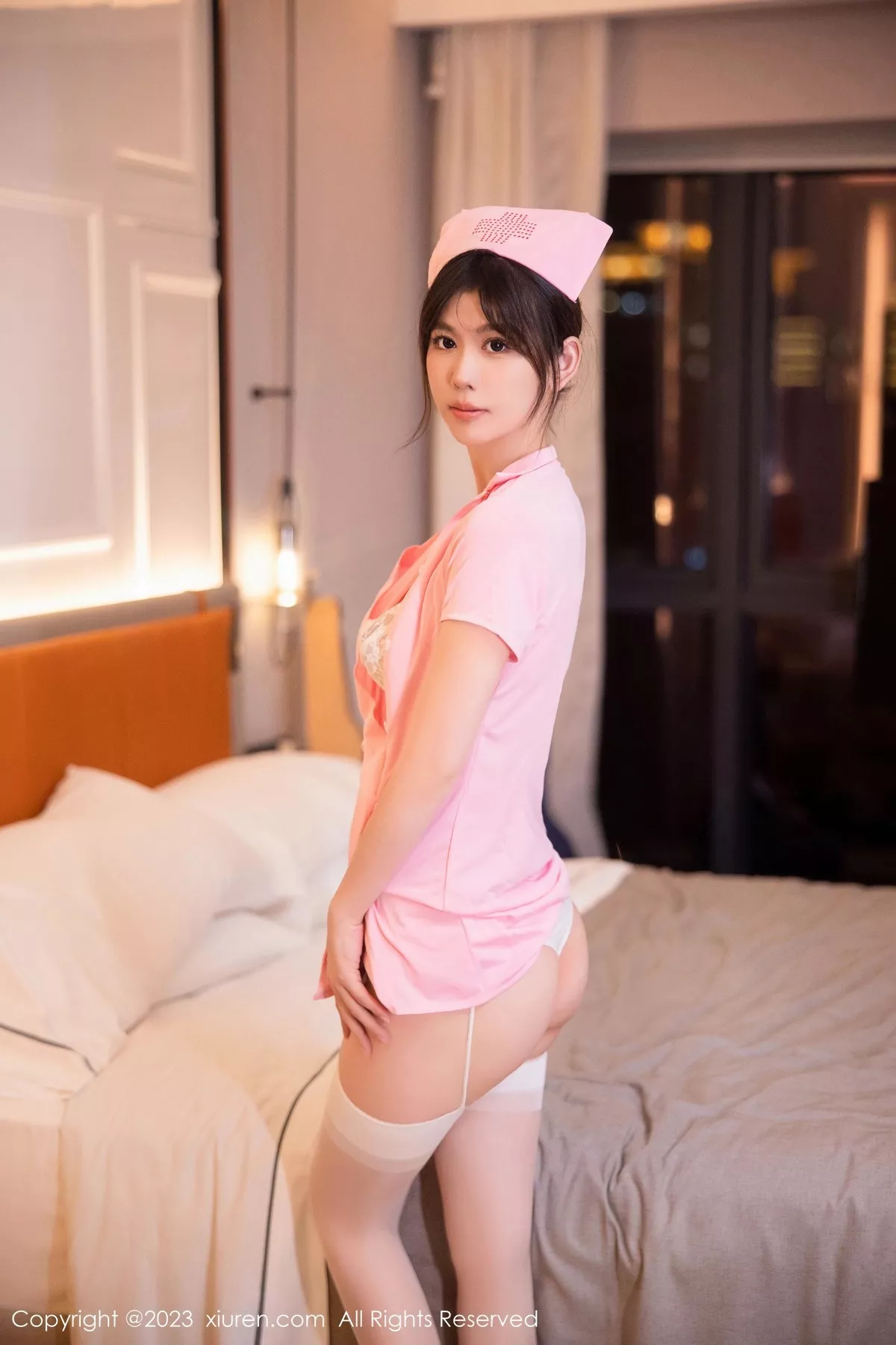 秀人集.com_[XiuRen秀人网]No.6910_模特李雅柔182CM粉色护士装露性感白色蕾丝内衣完美诱惑写真60P