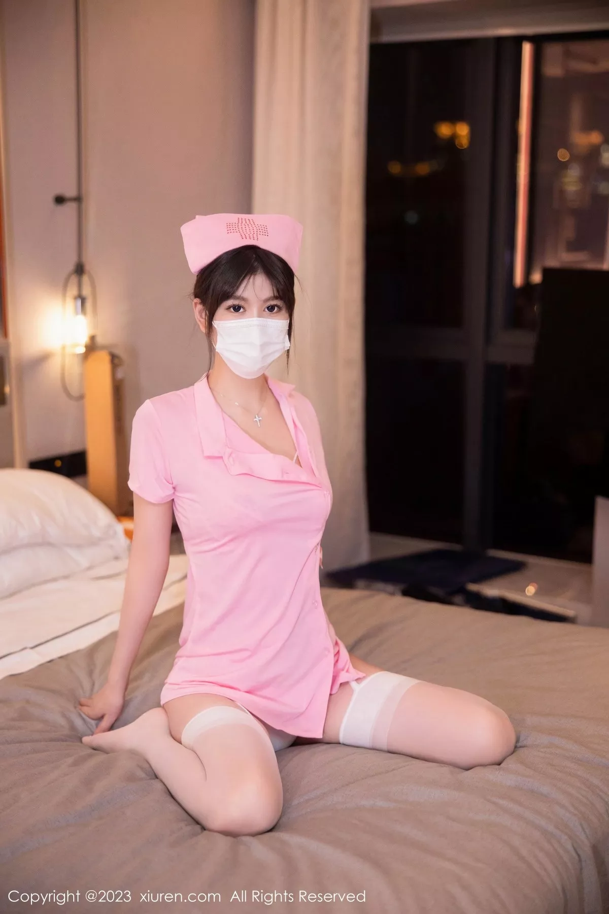 秀人集.com_[XiuRen秀人网]No.6910_模特李雅柔182CM粉色护士装露性感白色蕾丝内衣完美诱惑写真60P