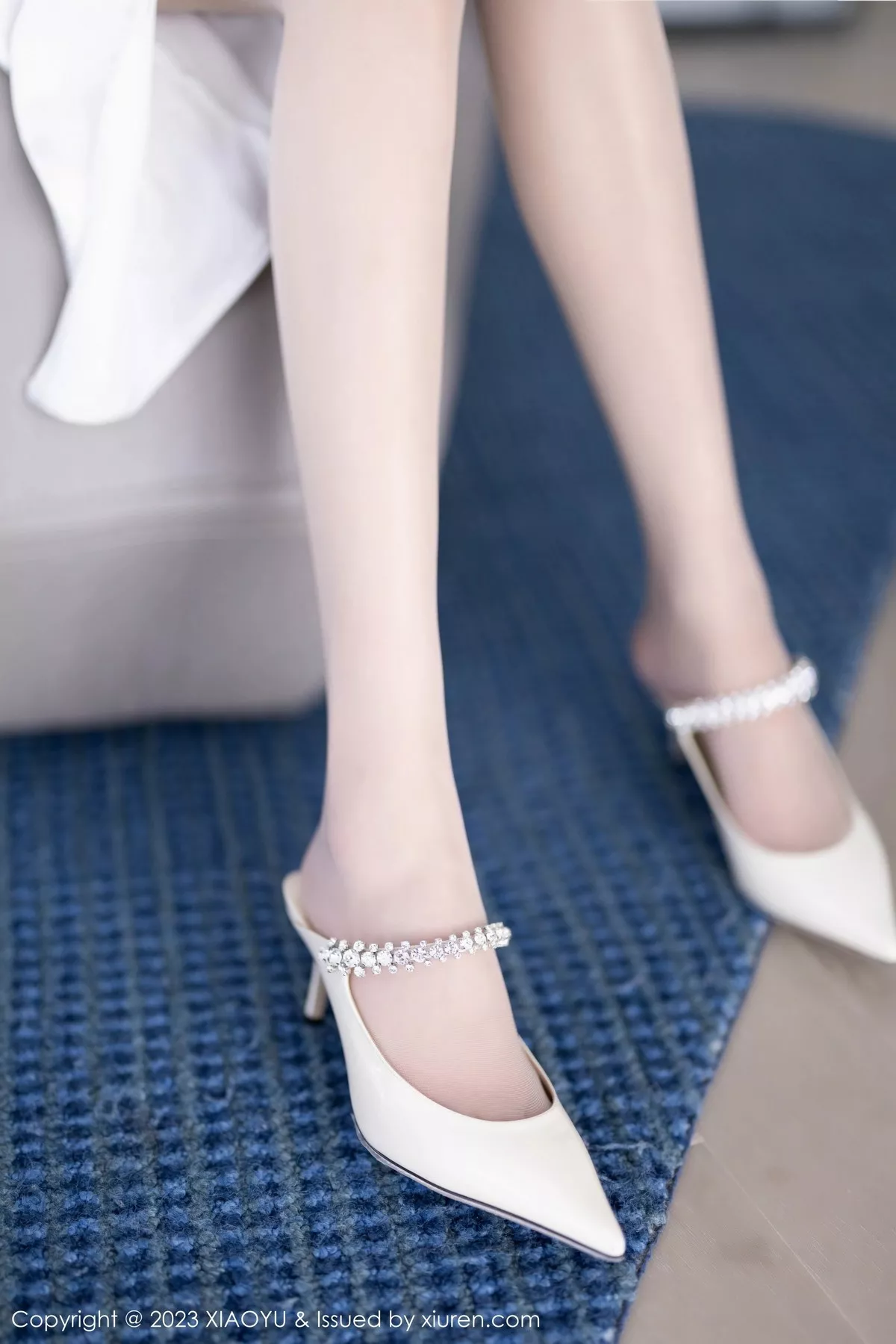 秀人集.com_[XiaoYu画语界]Vol.1050_模特程程程白色吊带长裙+粉红色薄纱布兜秀曼妙身姿诱惑写真88P