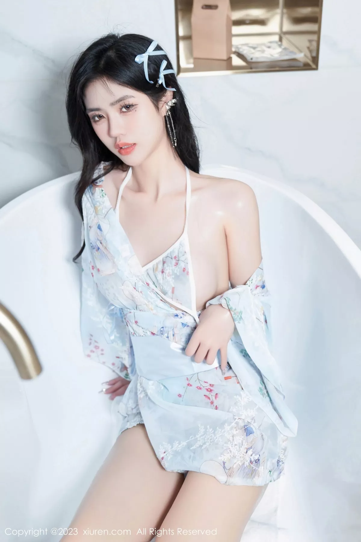 秀人集.com_[XiuRen秀人网]No.6924_模特浅浅Danny淡蓝色花纹睡裙配原色丝袜秀曼妙身姿诱惑写真79P