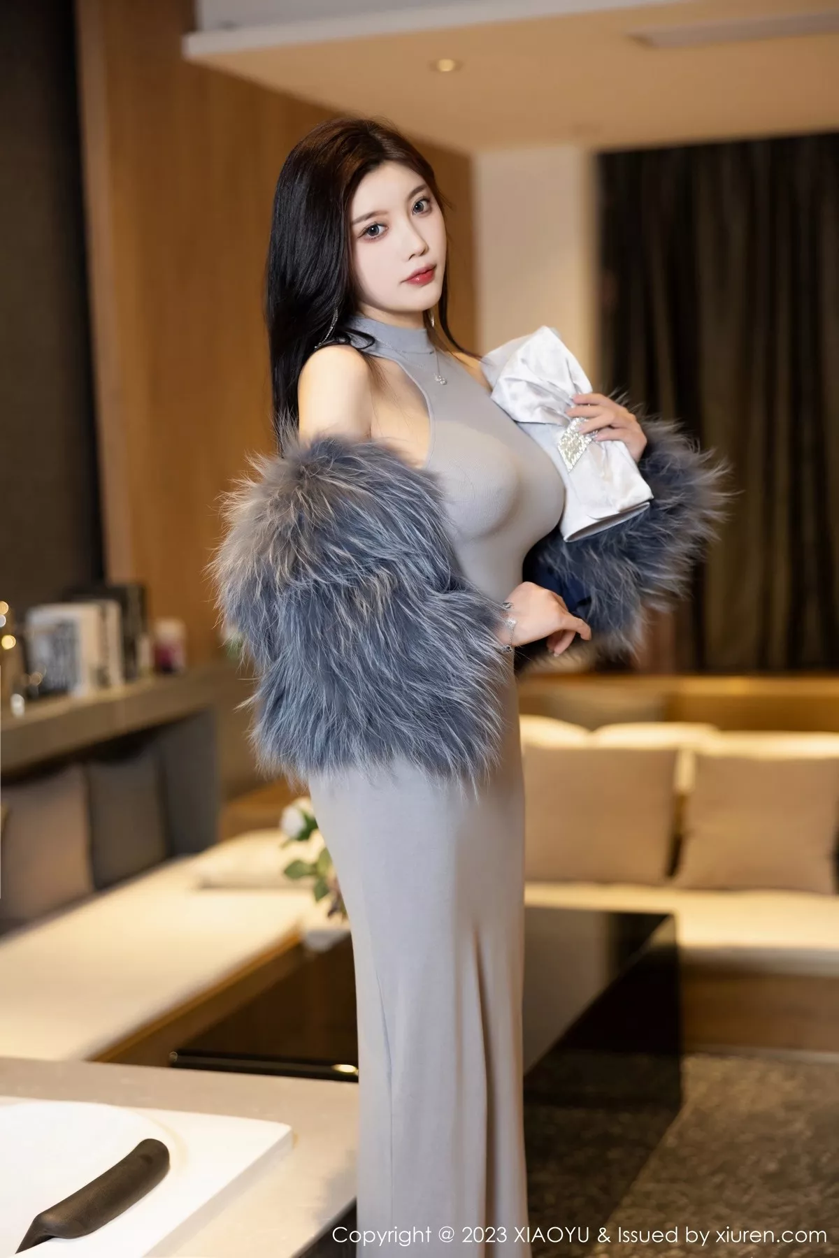 秀人集.com_[XiaoYu画语界]Vol.1051_女神杨晨晨Yome性感灰色真空连衣长裙秀完美丰腴身材诱惑写真87P