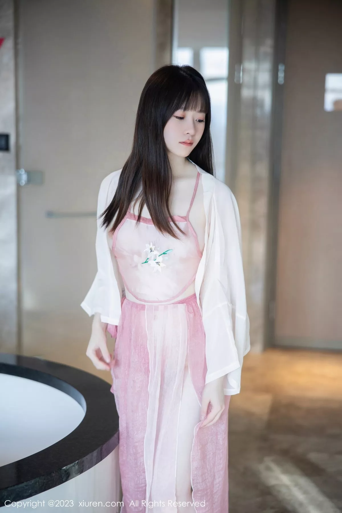 秀人集.com_[XiuRen秀人网]No.6926_新人模特林悠悠私房性感粉色古装服饰秀曼妙身姿迷人诱惑写真77P