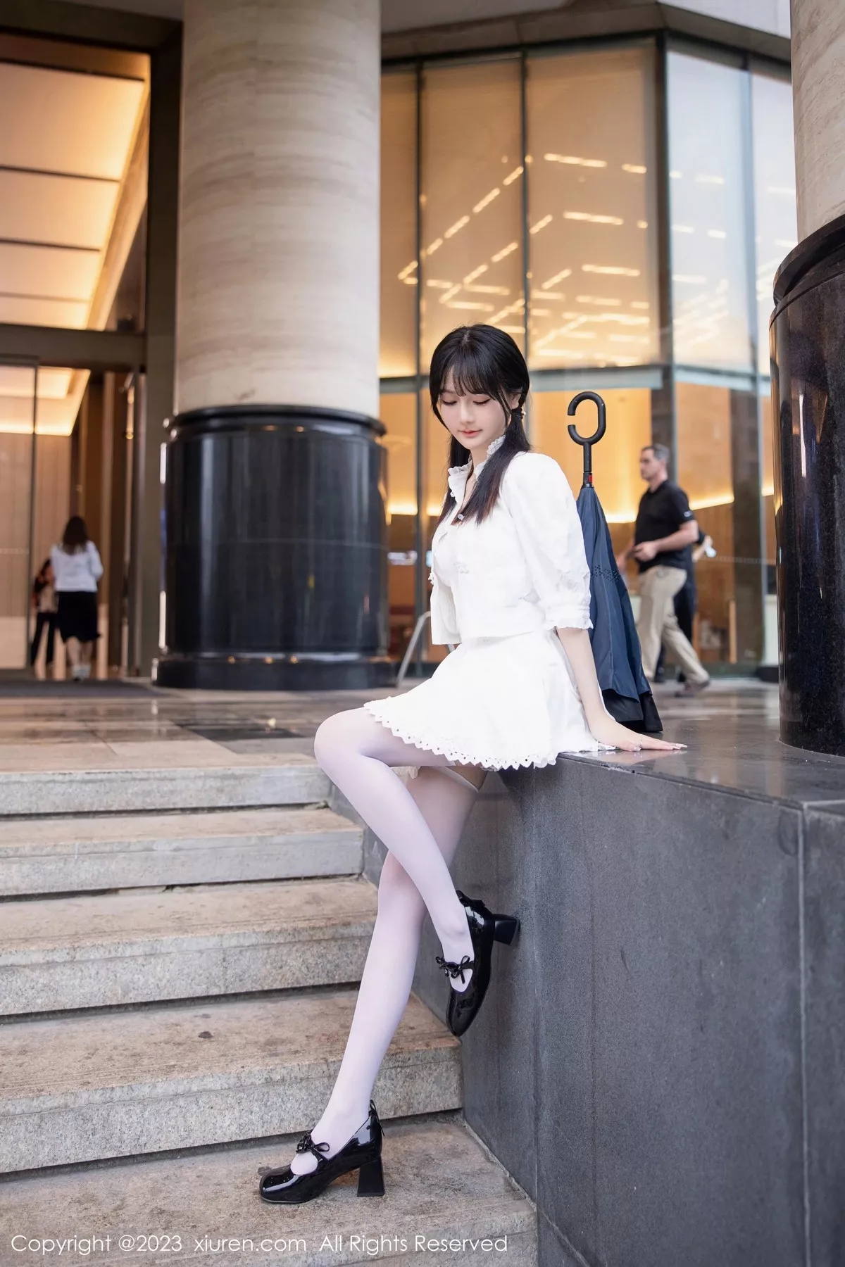 秀人集.com_[XiuRen秀人网]No.6933_模特幼幼白色连衣短裙露性感粉色情趣内衣秀完美身材诱惑写真83P