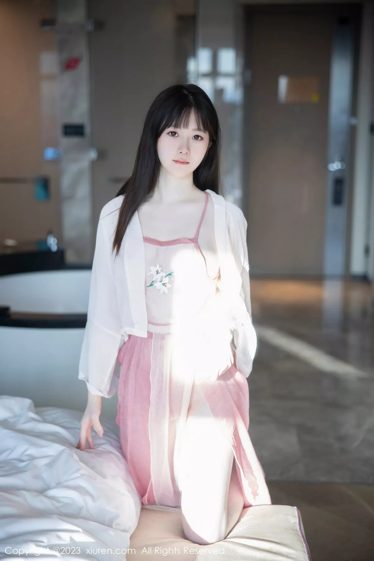 秀人集.com_[XiuRen秀人网]No.6926_新人模特林悠悠私房性感粉色古装服饰秀曼妙身姿迷人诱惑写真77P