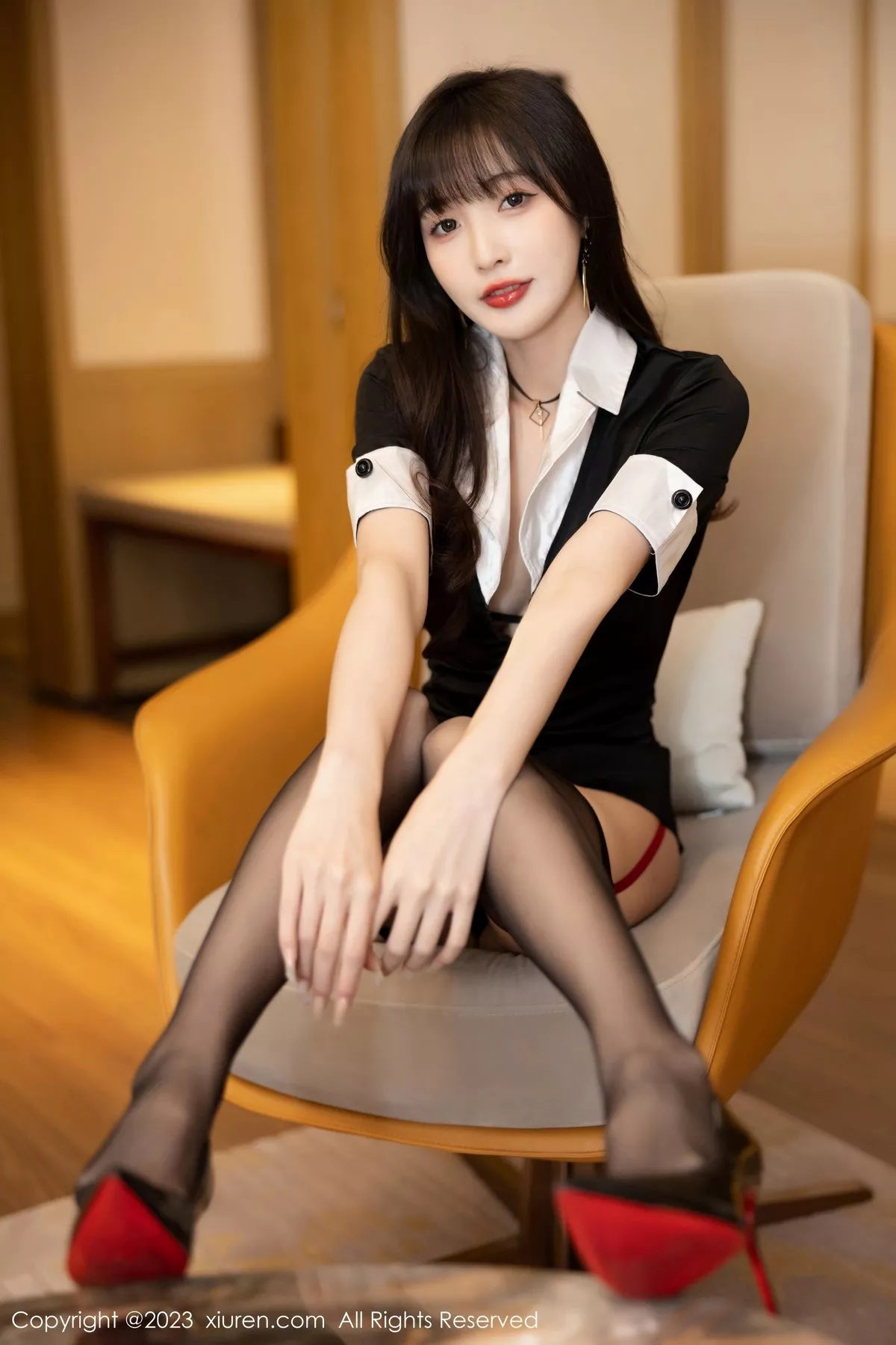 秀人集.com_[XiuRen秀人网]No.6931_模特林星阑私房半脱露黑色内衣配黑丝吊袜秀曼妙身姿诱惑写真82P