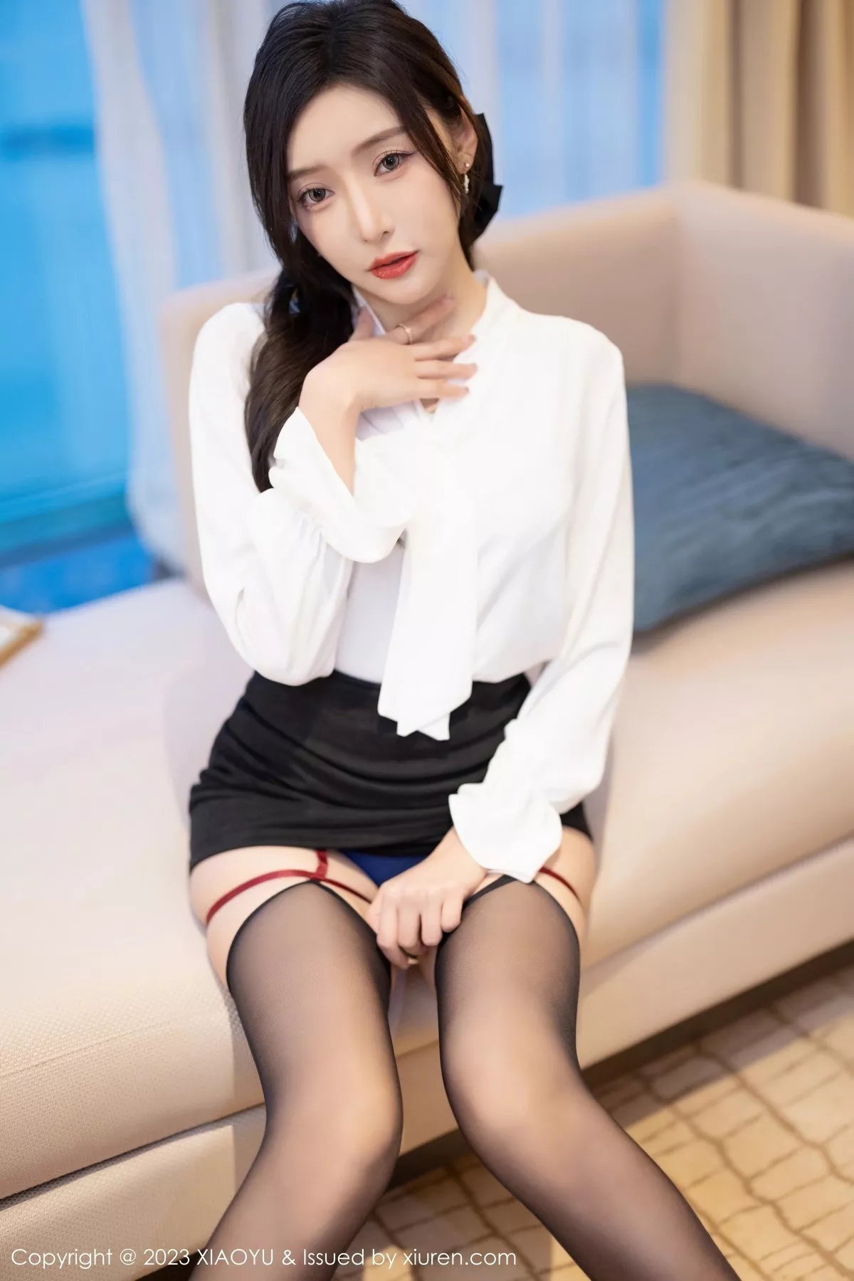 秀人集.com_[XiaoYu画语界]Vol.1033_女神王馨瑶yanni性感白T配黑短裙露蓝色内衣秀曼妙身姿诱惑写真81P