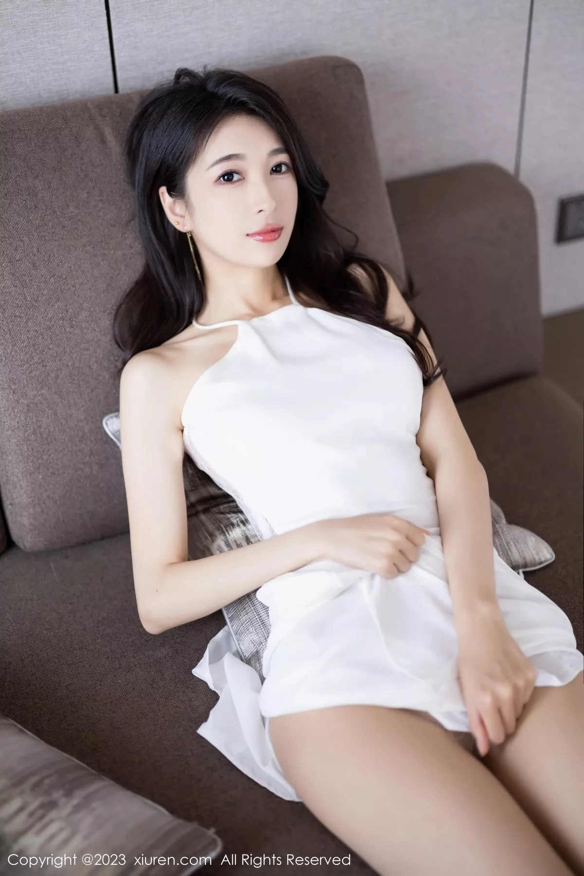 秀人集.com_[XiuRen秀人网]No.6817_模特林乐一白色露肩连衣裙+性感网状链内衣秀惹火身材诱惑写真82P