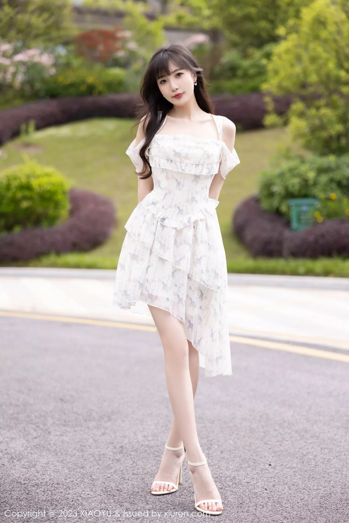 秀人集.com_[XiaoYu画语界]Vol.1058_模特林星阑性感白色薄透婚纱服配白丝吊袜秀曼妙身姿诱惑写真80P