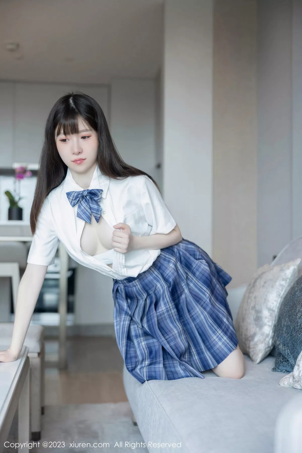 秀人集.com_[XiuRen秀人网]No.6993_模特林悠悠白色上衣配格子短裙露浅色内衣秀曼妙身姿诱惑写真103P