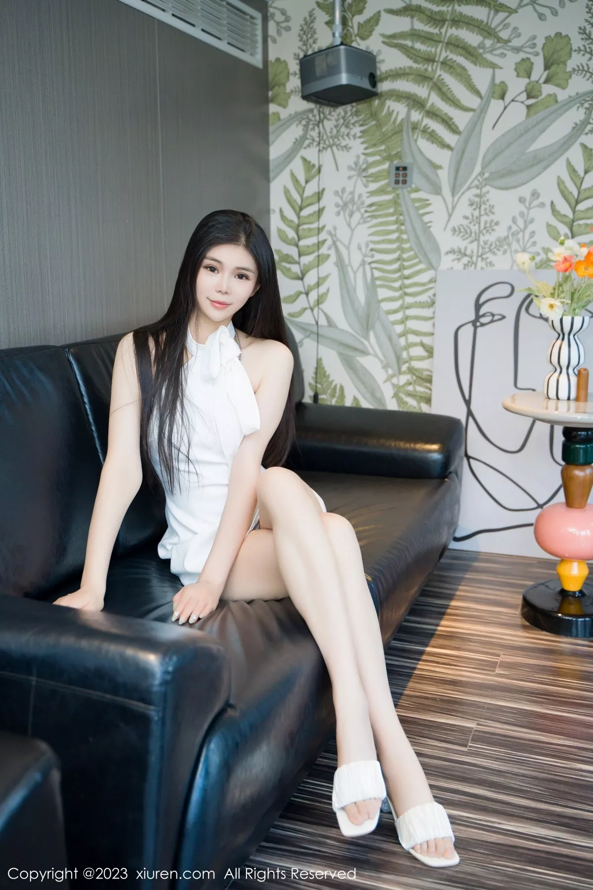 秀人集.com_[XiuRen秀人网]No.7012_模特雪糕CiCi白色连衣短裙露锁链情趣内衣秀完美身材诱惑写真68P