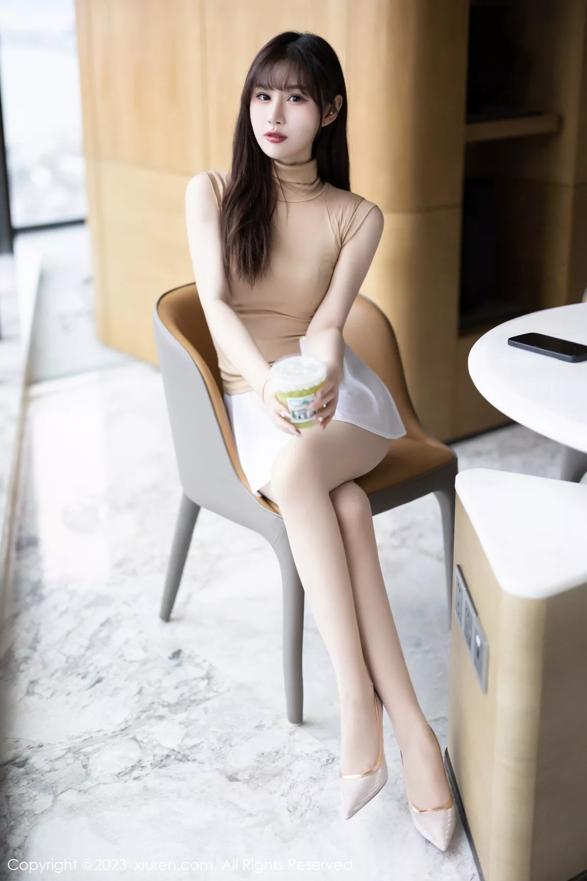 秀人集.com_[XiuRen秀人网]No.7013_模特张欣欣半脱露黑色蕾丝内衣配超薄肉丝秀苗条身材诱惑写真82P