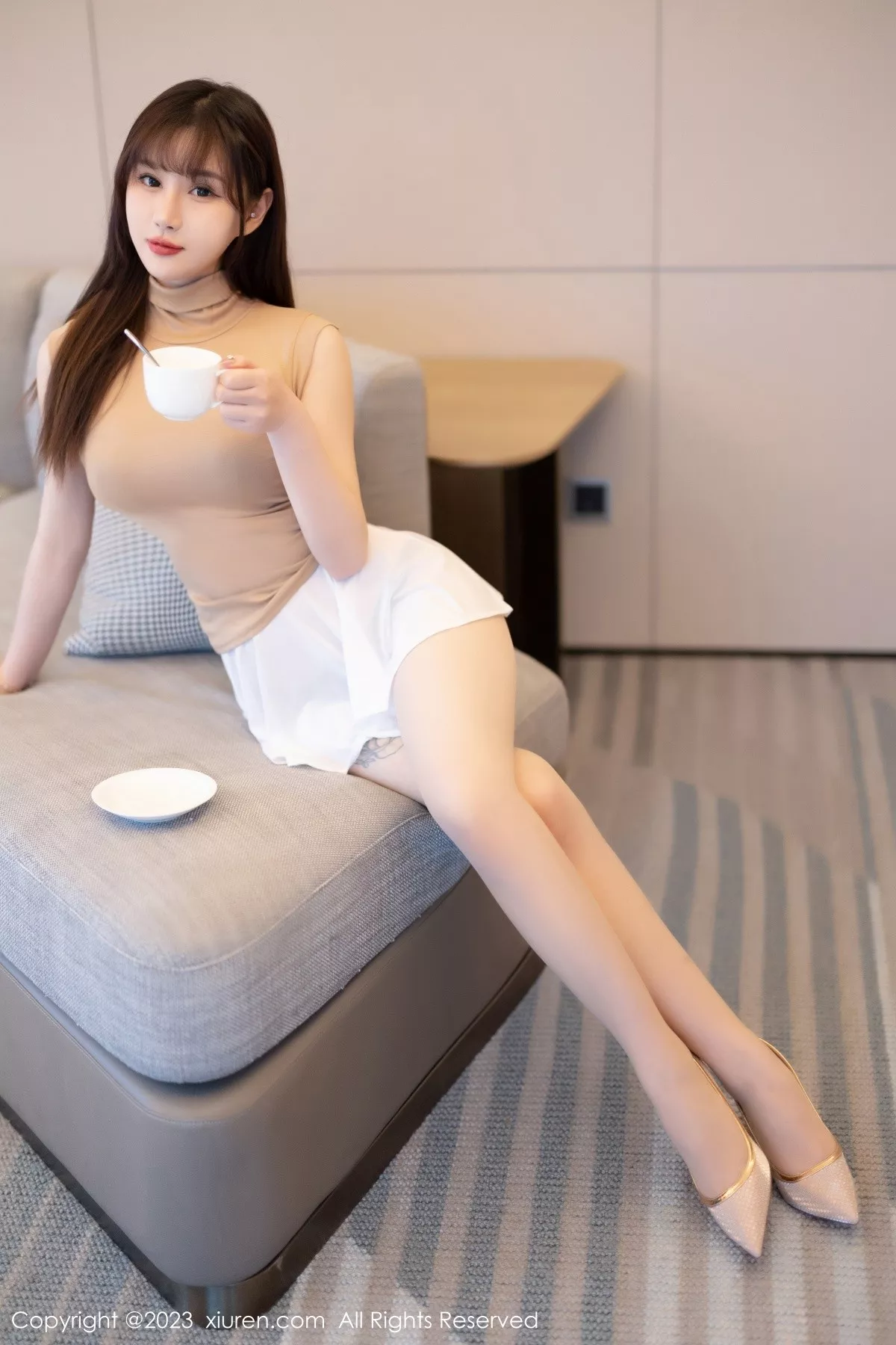 秀人集.com_[XiuRen秀人网]No.7013_模特张欣欣半脱露黑色蕾丝内衣配超薄肉丝秀苗条身材诱惑写真82P