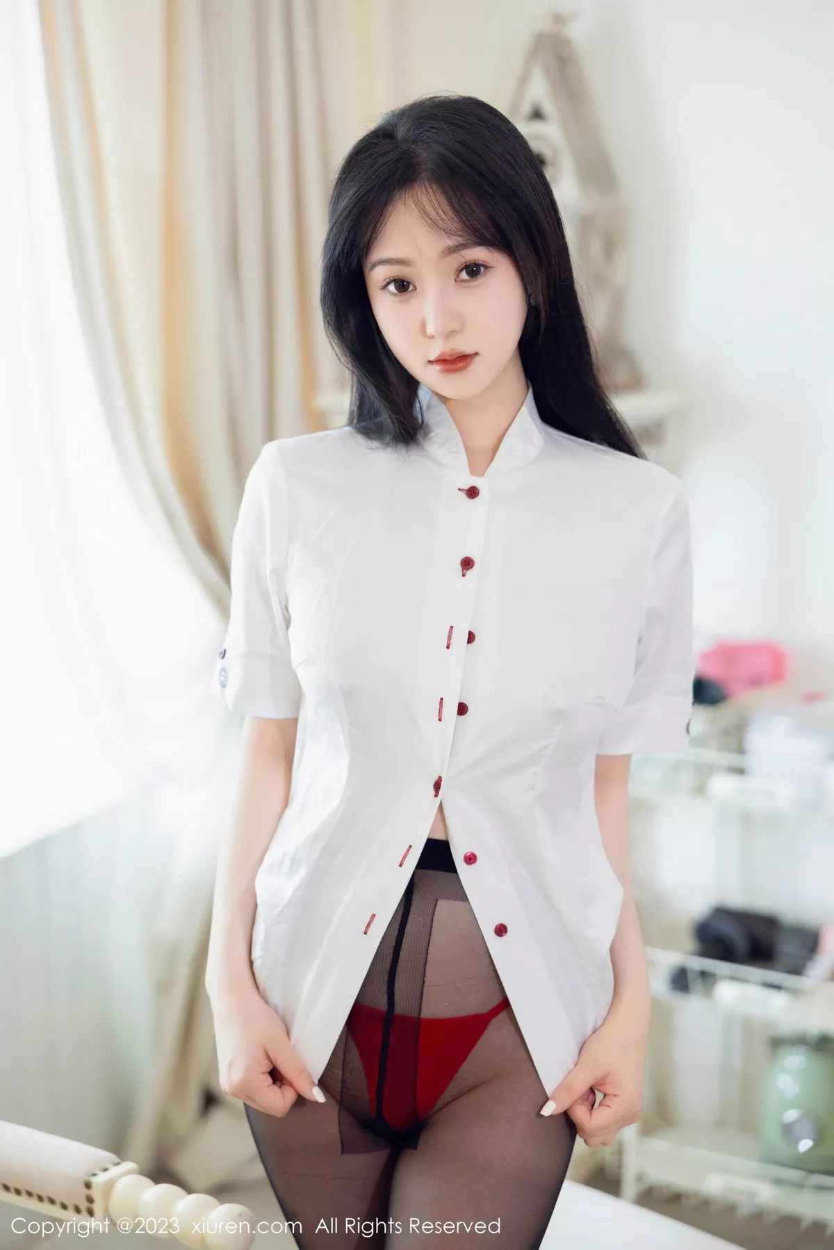 秀人集.com_[XiuRen秀人网]No.7037_模特柚琪Rich私房半脱露红色内衣配黑丝袜秀翘臀美腿诱惑写真92P