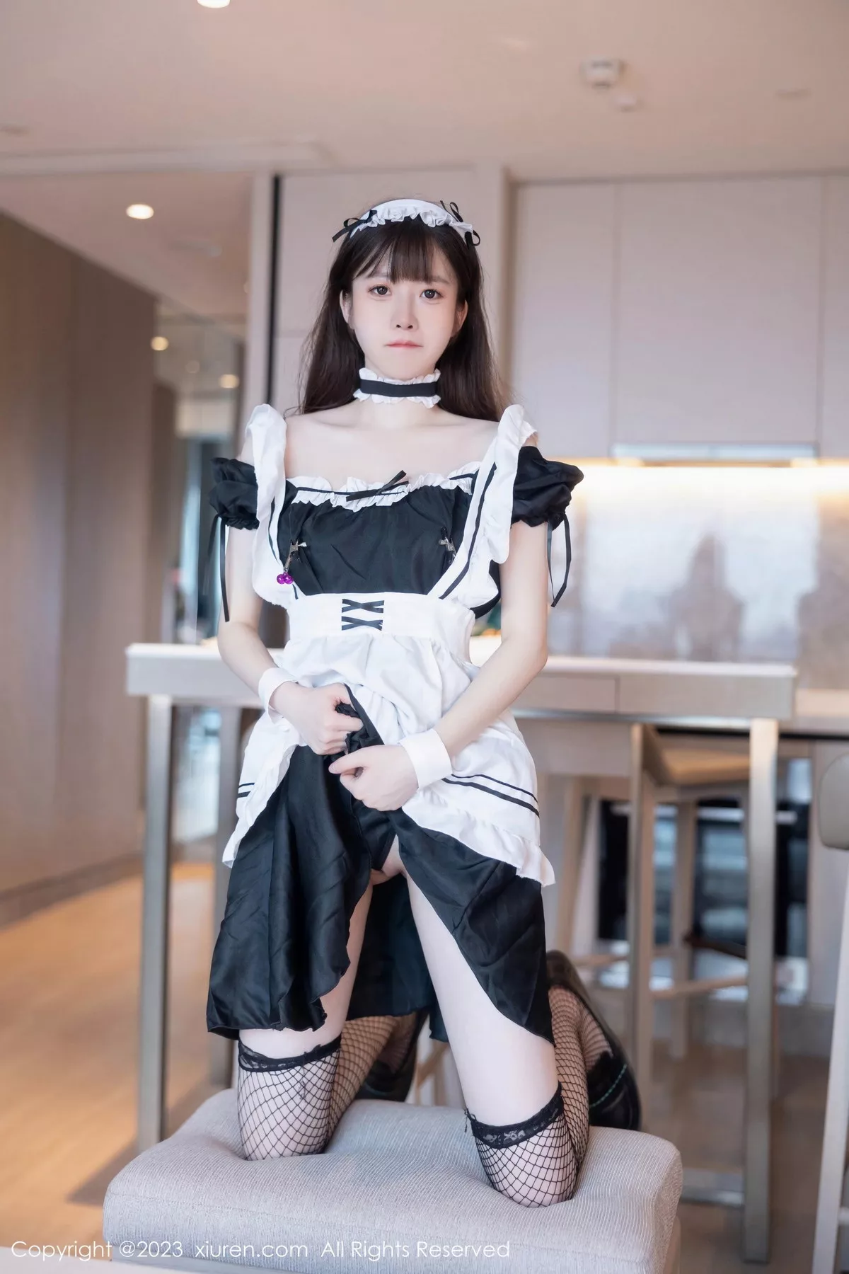 秀人集.com_[XiuRen秀人网]No.7034_模特林悠悠性感黑色女仆服饰配黑色网格袜秀曼妙身姿诱惑写真84P